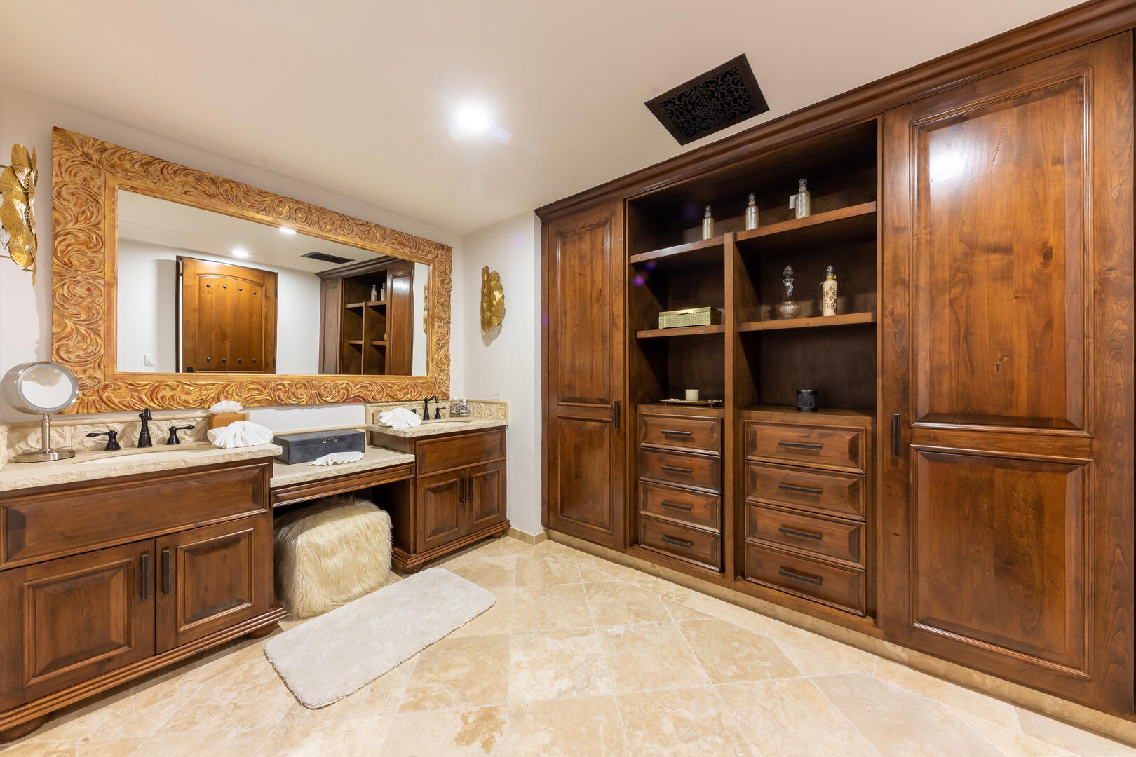 Villa Encanto, Six Bedroom Palmilla Retreat with a 100 Foot Infinity Pool - Photo 18