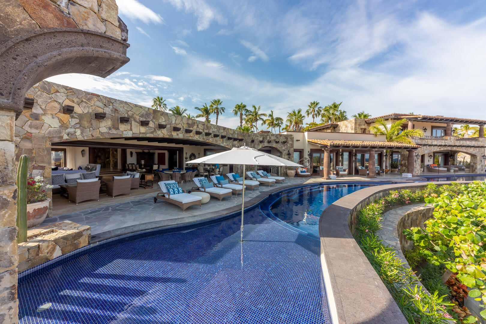 Villa Encanto, Six Bedroom Palmilla Retreat with a 100 Foot Infinity Pool Gallery 3