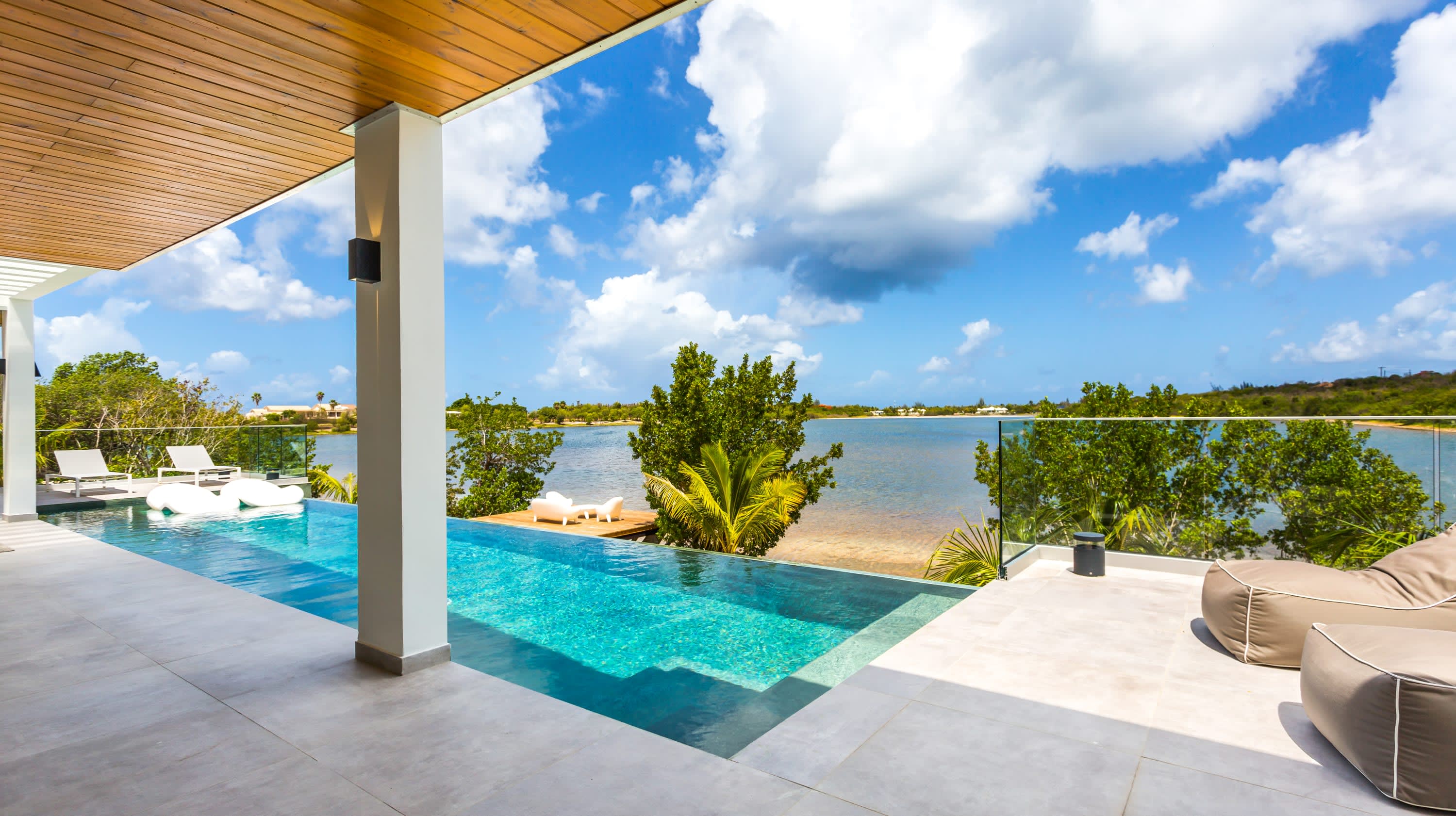 Villa Enjoy Main View
