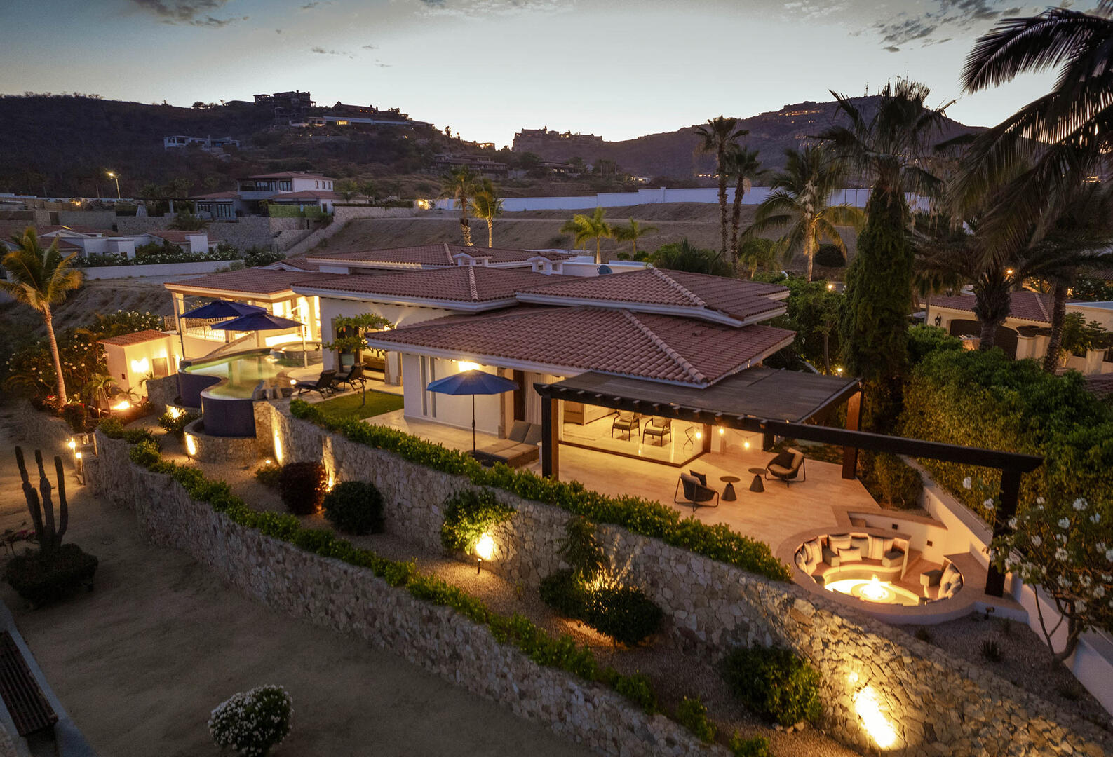 Villa Esperanza in Palmilla Caleta, Ocean-View Villa Near a Swimmable Beach Gallery 3