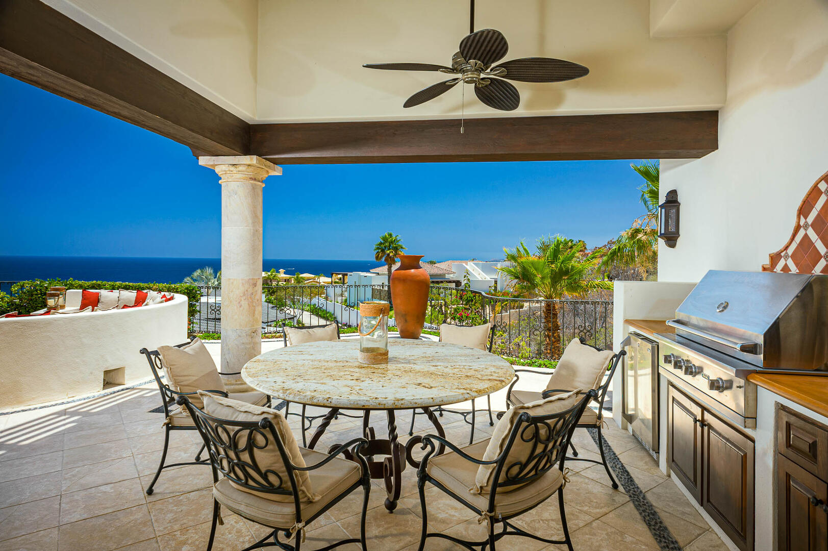 Villa Fondren, Ocean View Luxury in Fundadores with Beach Club Access - Photo 14