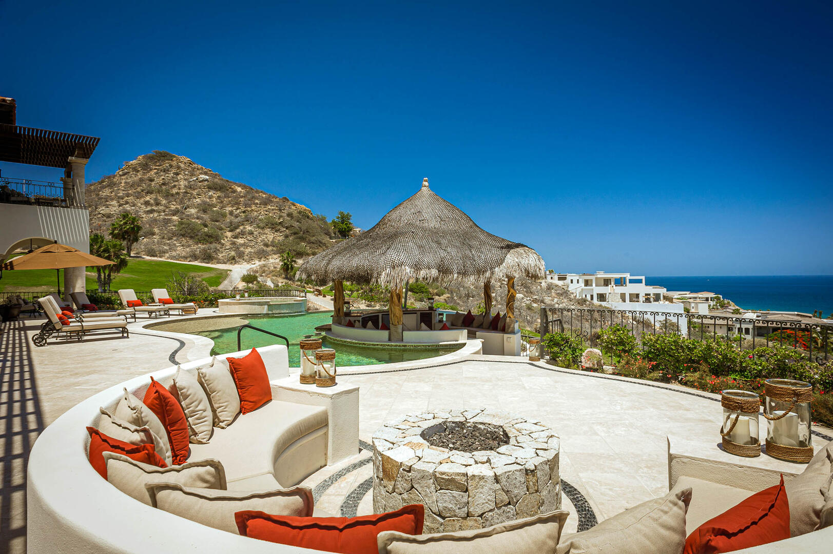 Villa Fondren, Ocean View Luxury in Fundadores with Beach Club Access - Photo 15