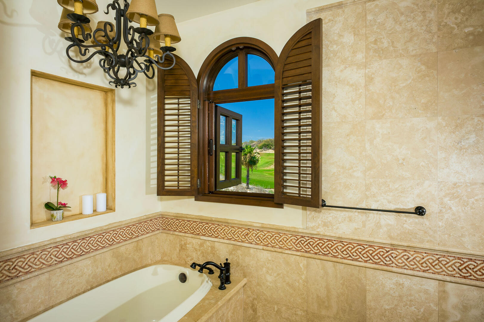 Villa Fondren, Ocean View Luxury in Fundadores with Beach Club Access - Photo 28
