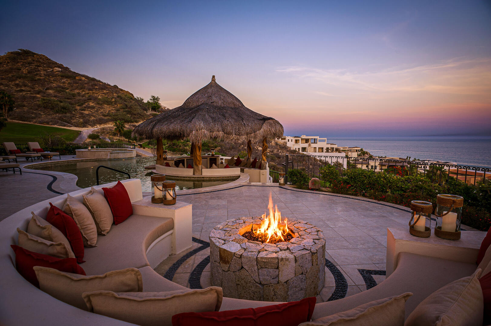 Villa Fondren, Ocean View Luxury in Fundadores with Beach Club Access Gallery 3