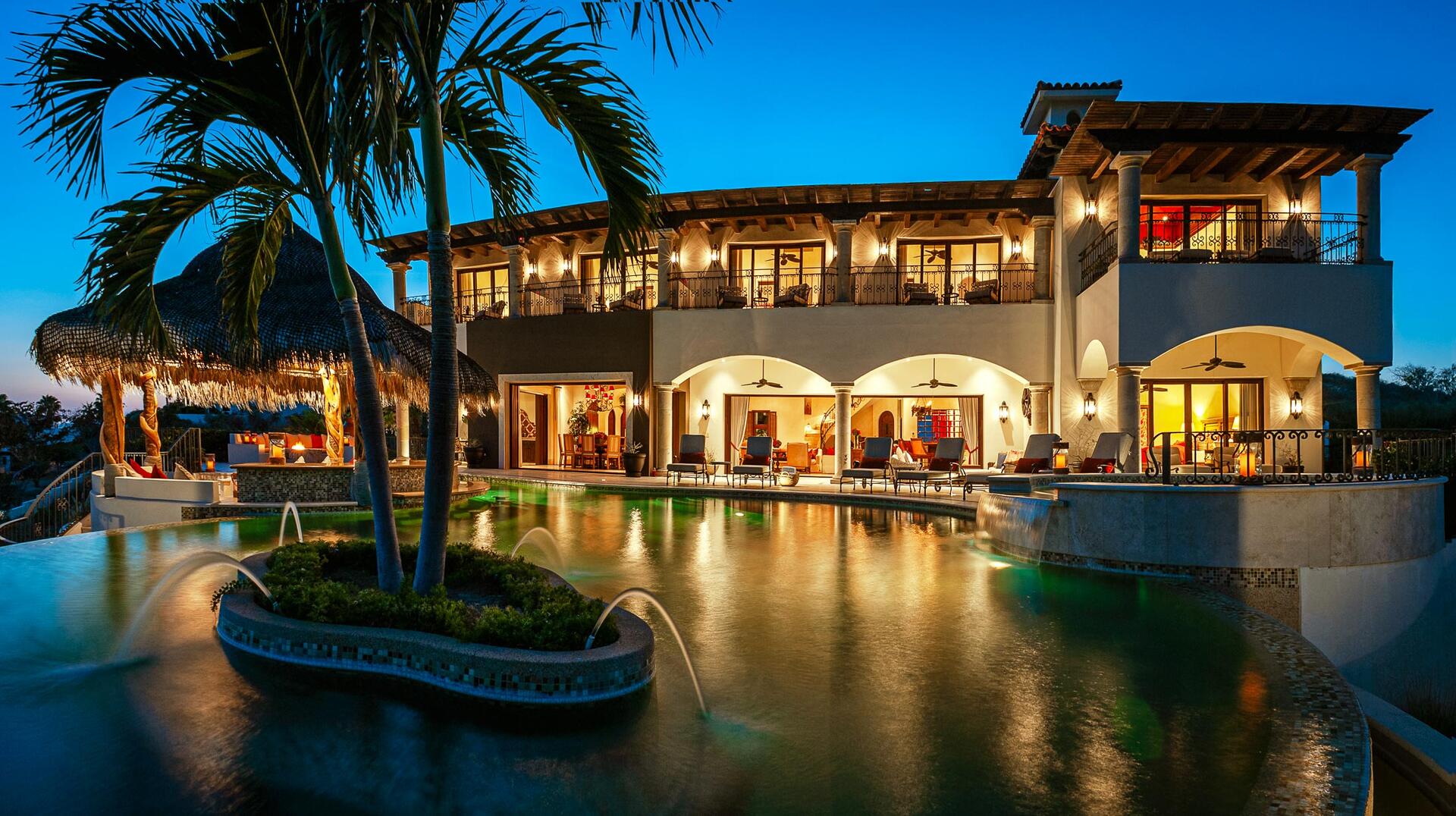 Villa Fondren, Ocean View Luxury in Fundadores with Beach Club Access - Photo 6
