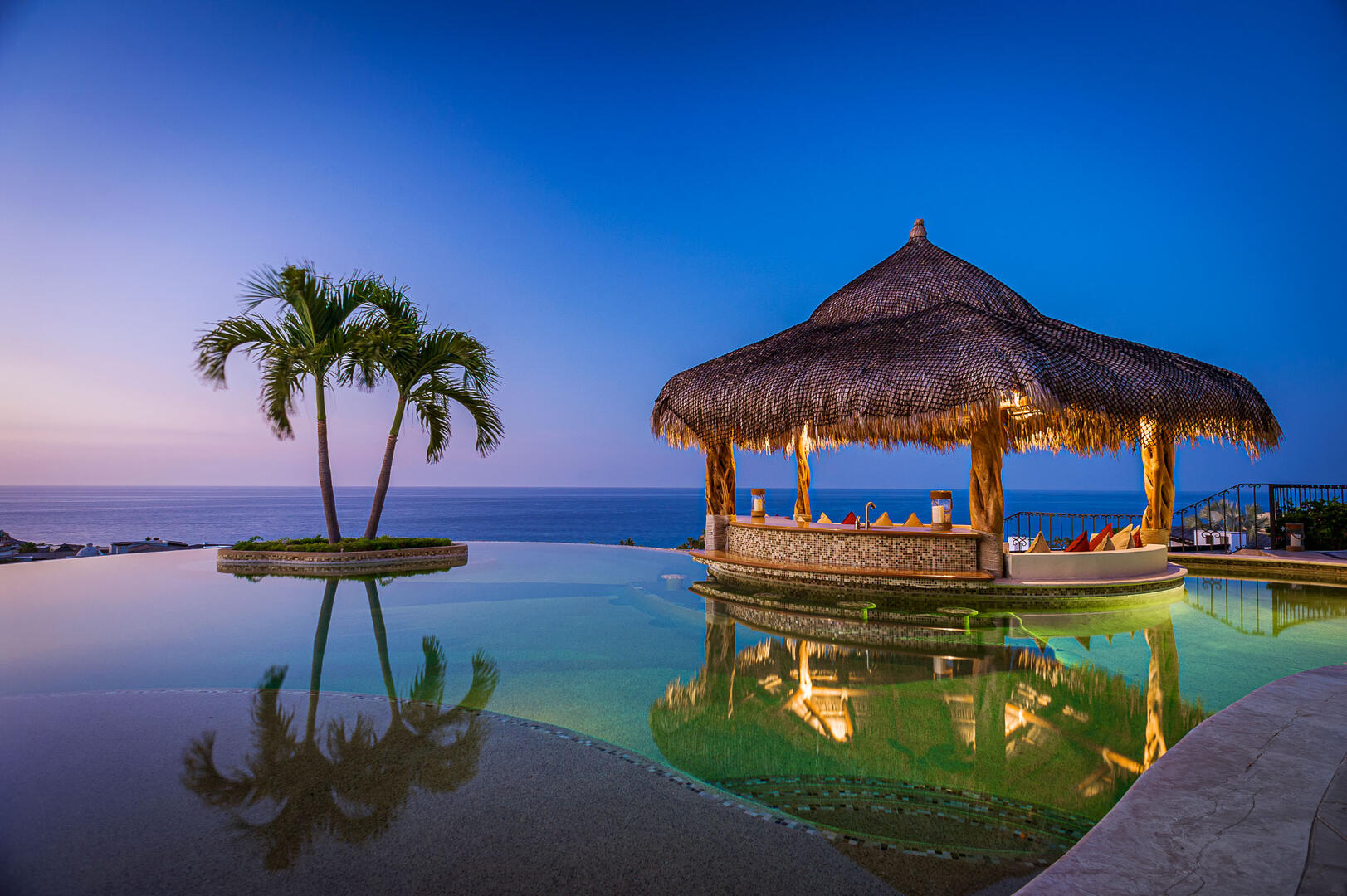 Villa Fondren, Ocean View Luxury in Fundadores with Beach Club Access Main View