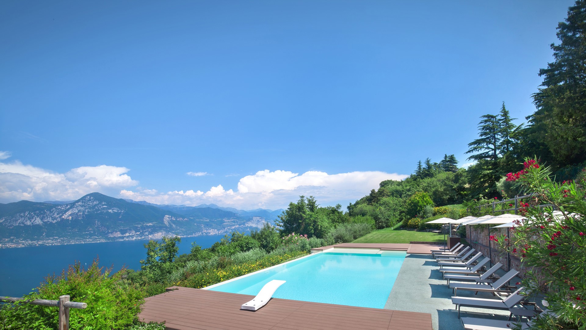 Villa Gemma, Contemporary Lake Garda Villa above San Zeno di Montagna Gallery 1
