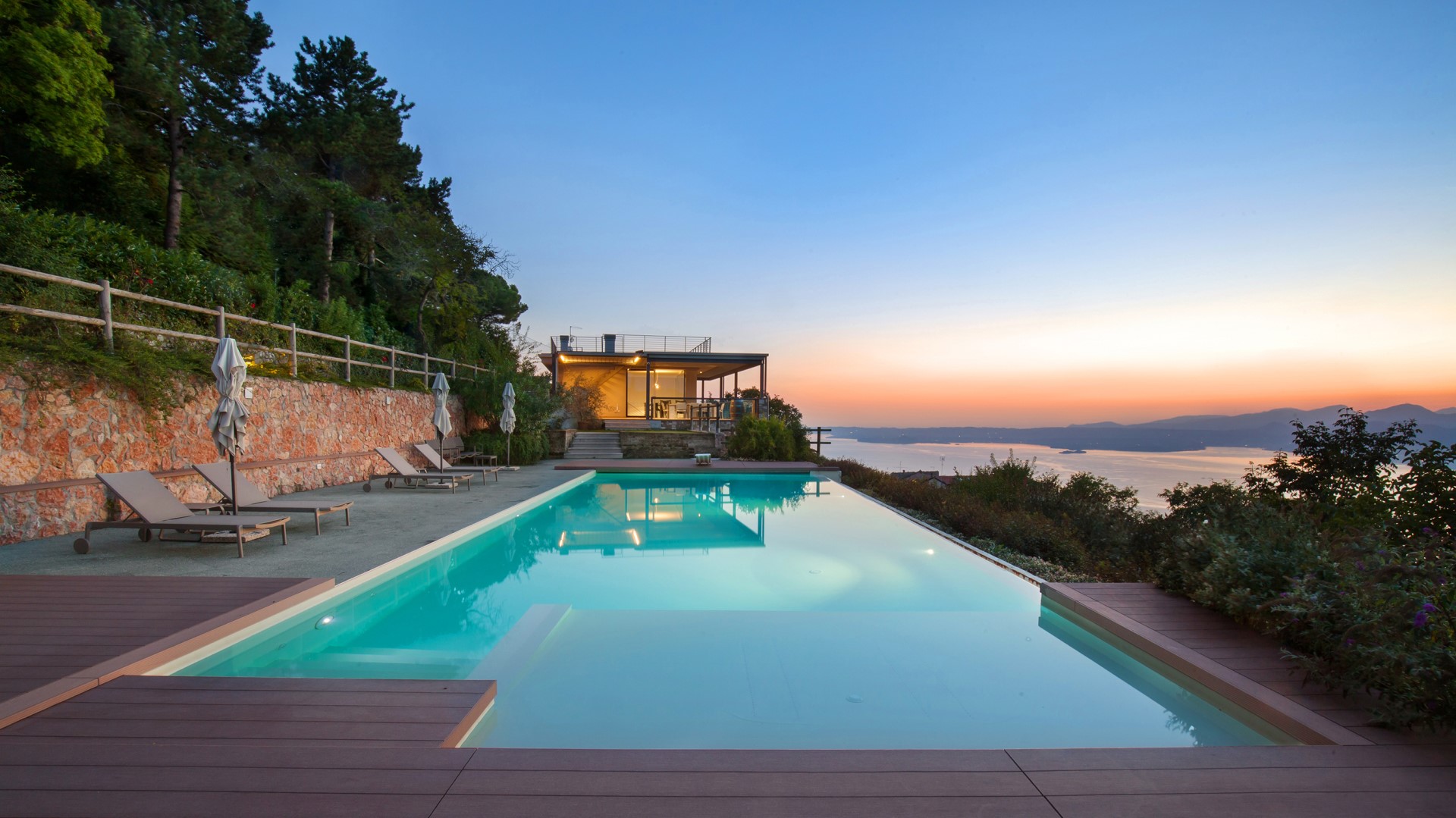 Villa Gemma, Contemporary Lake Garda Villa above San Zeno di Montagna - Photo 25
