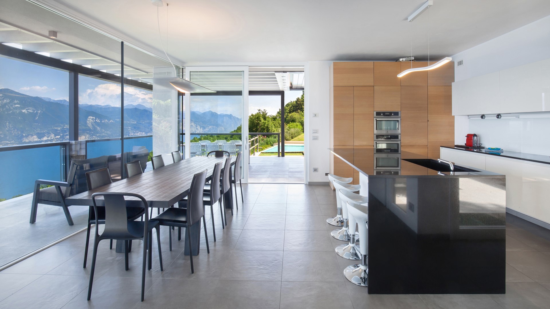 Villa Gemma, Contemporary Lake Garda Villa above San Zeno di Montagna Gallery 3
