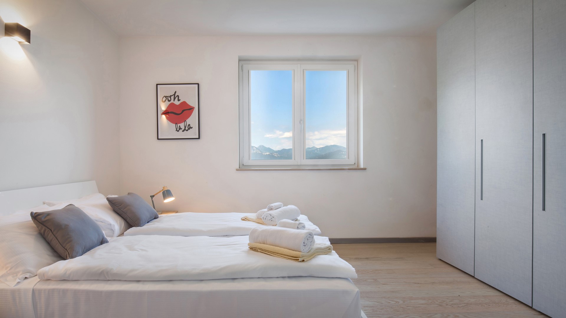 Villa Gemma, Contemporary Lake Garda Villa above San Zeno di Montagna - Photo 41