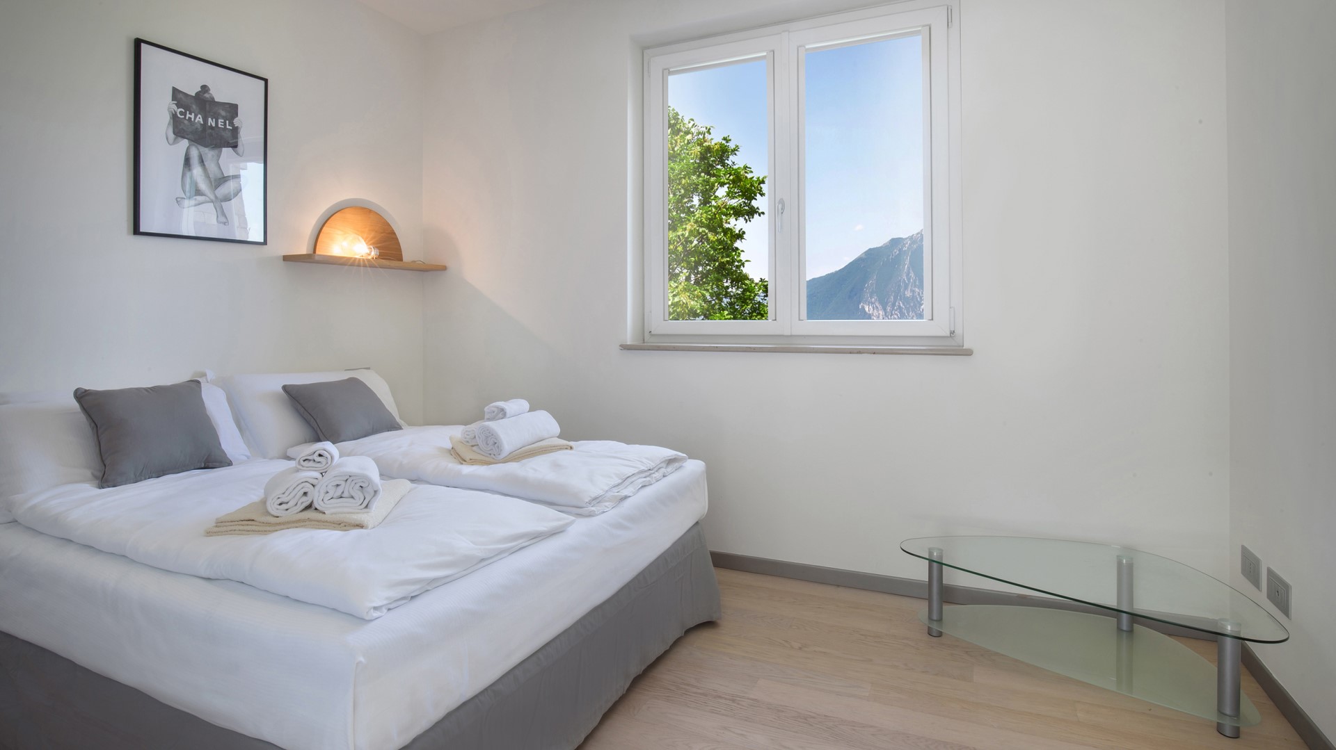 Villa Gemma, Contemporary Lake Garda Villa above San Zeno di Montagna - Photo 42