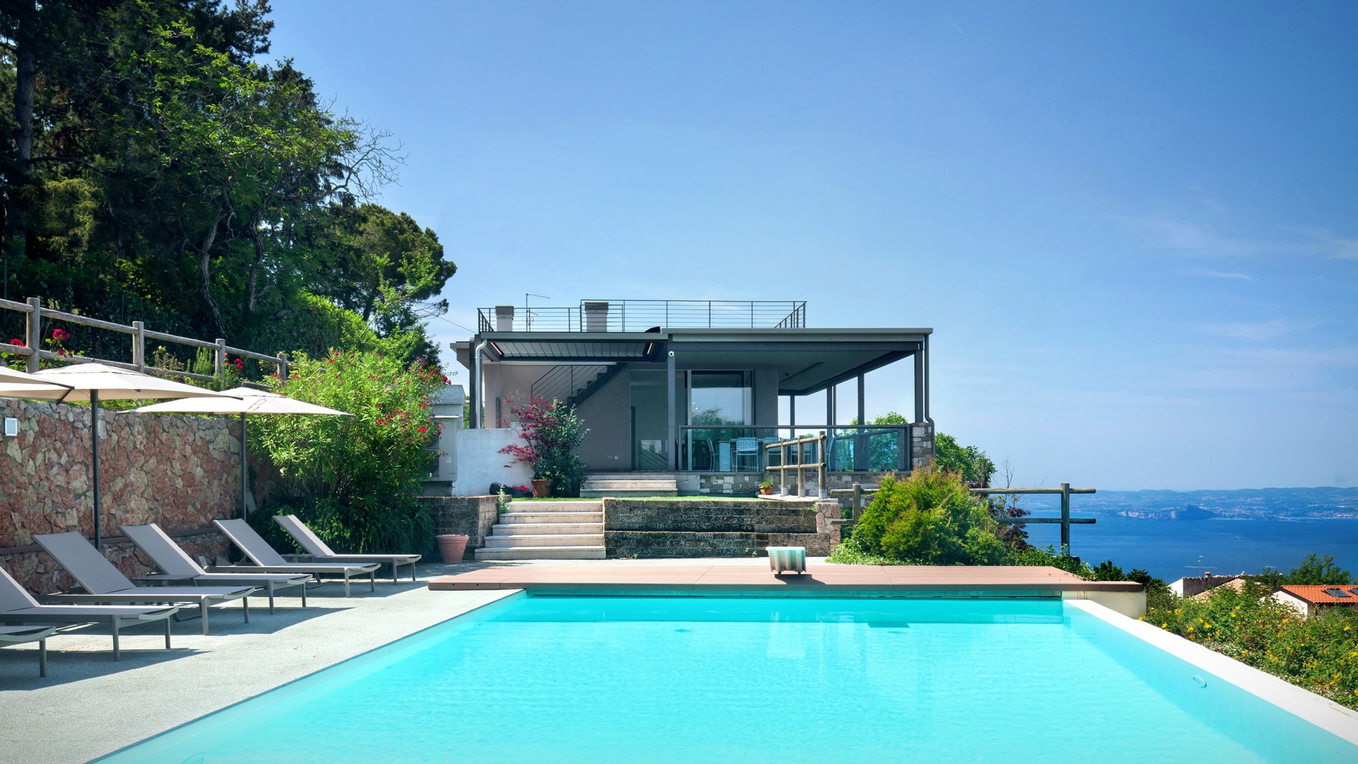 Villa Gemma, Contemporary Lake Garda Villa above San Zeno di Montagna - Photo 6