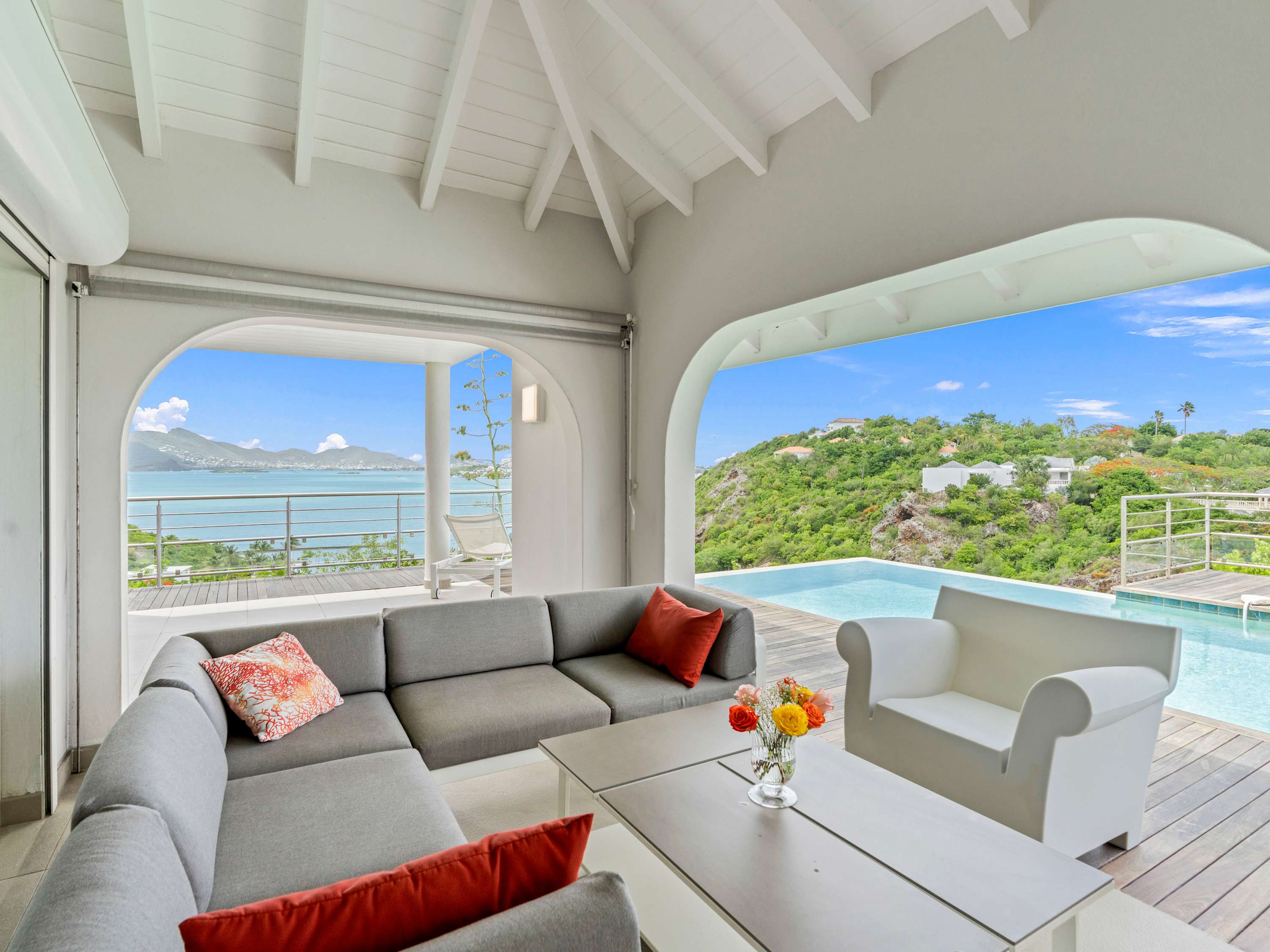 Villa Imagine in Terres Basses, Oceanfront Five Bedroom Villa with Private Pool - Photo 10