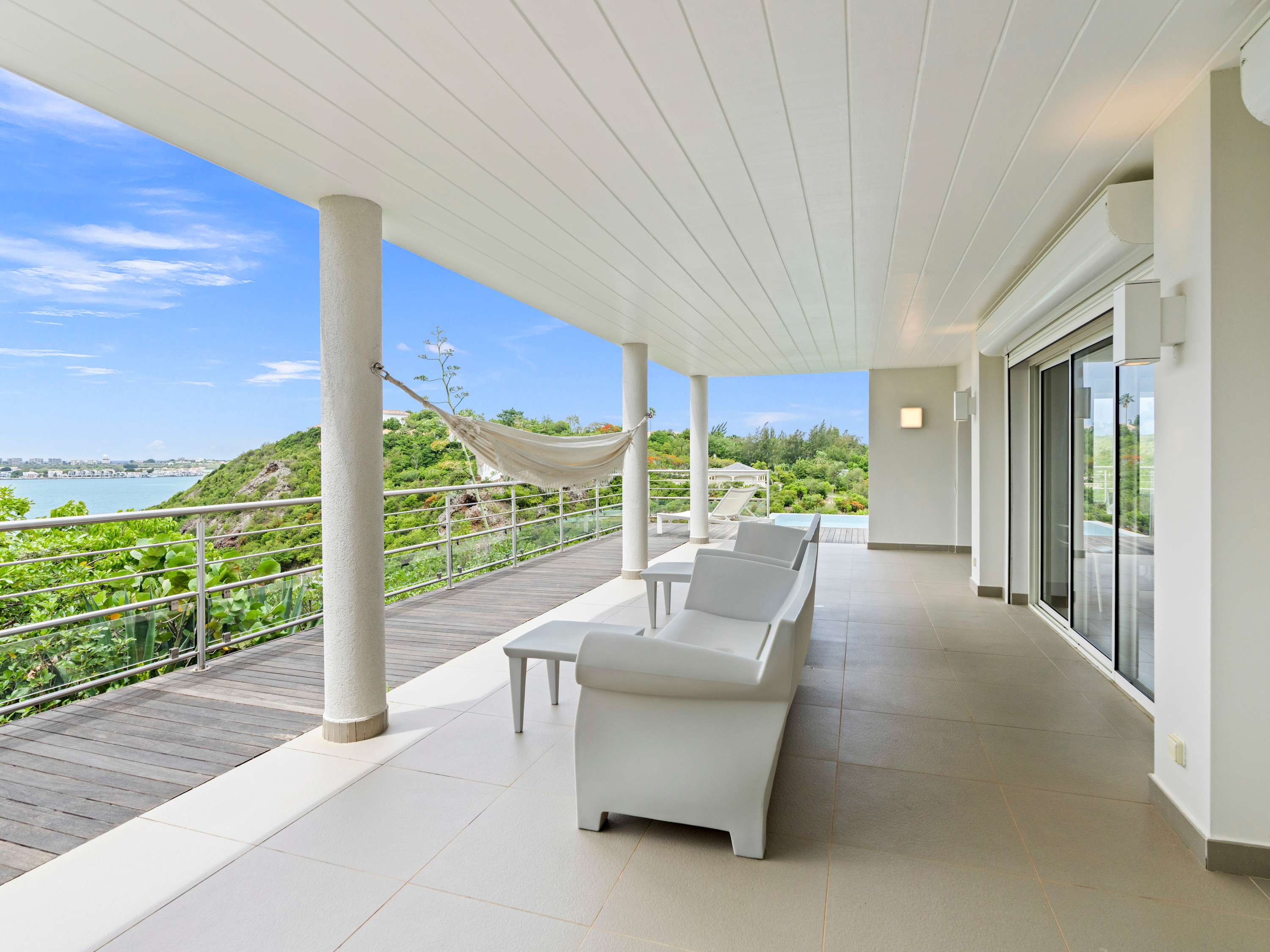 Villa Imagine in Terres Basses, Oceanfront Five Bedroom Villa with Private Pool - Photo 12