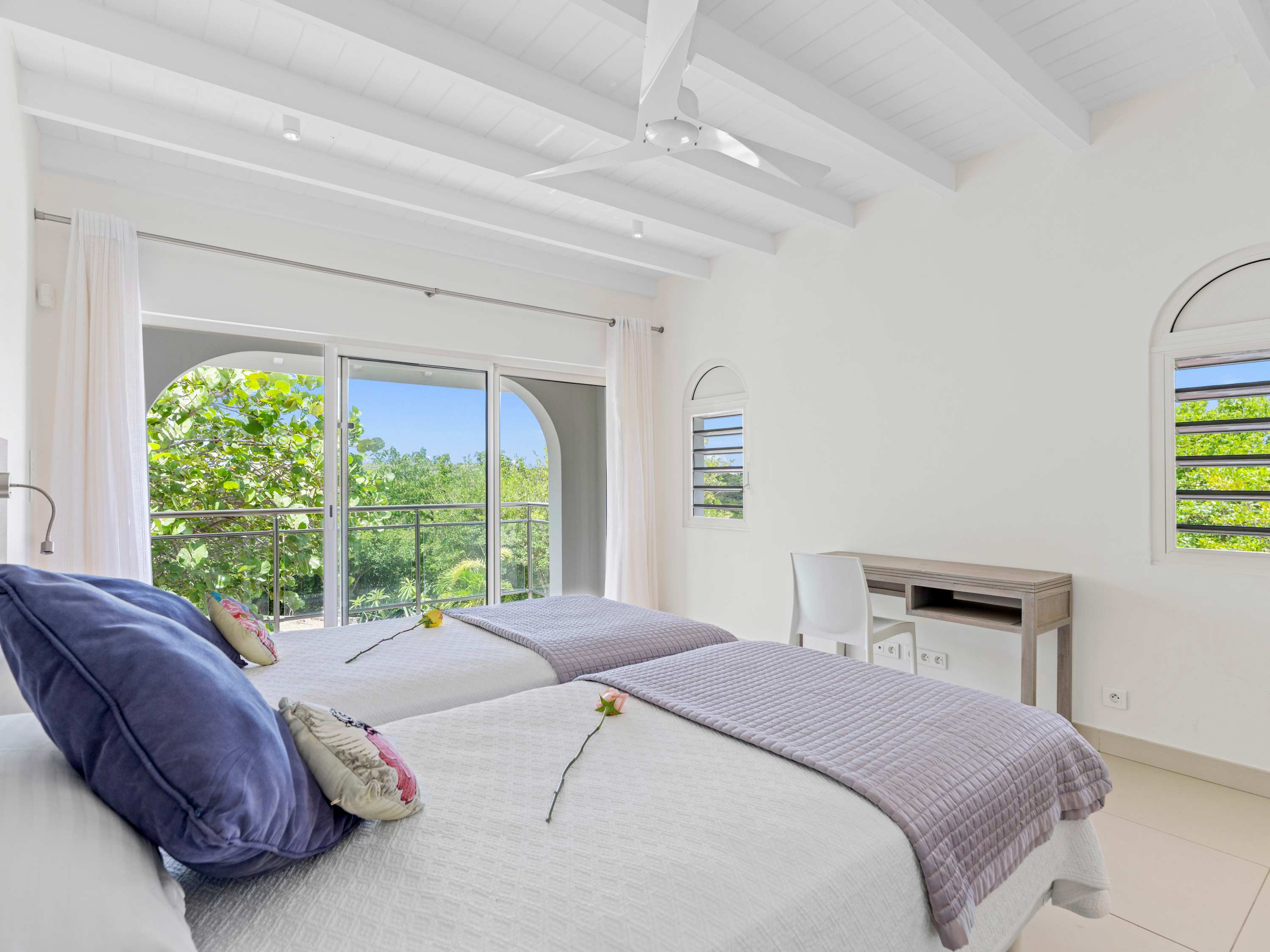 Villa Imagine in Terres Basses, Oceanfront Five Bedroom Villa with Private Pool - Photo 38