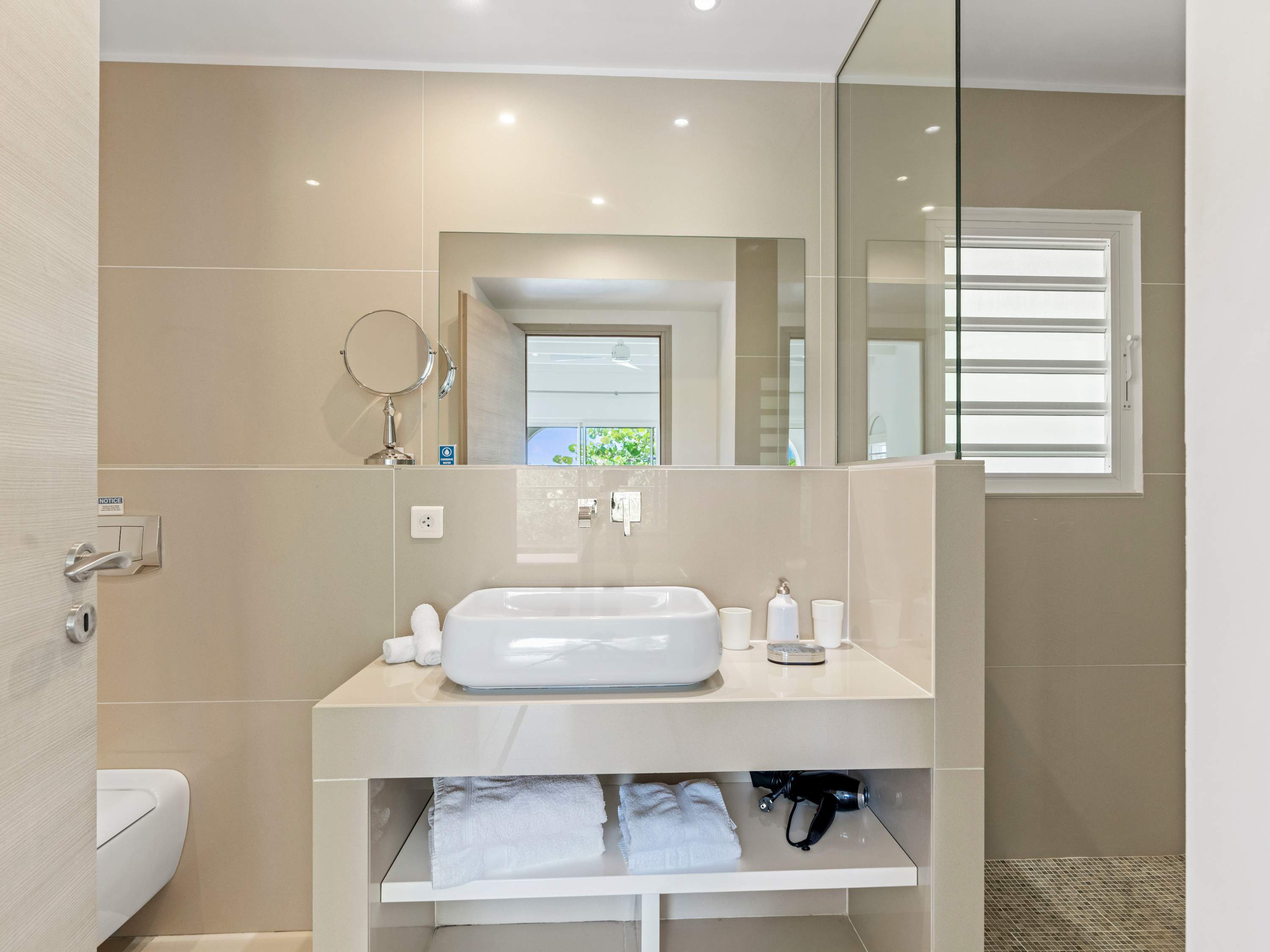 Villa Imagine in Terres Basses, Oceanfront Five Bedroom Villa with Private Pool - Photo 51