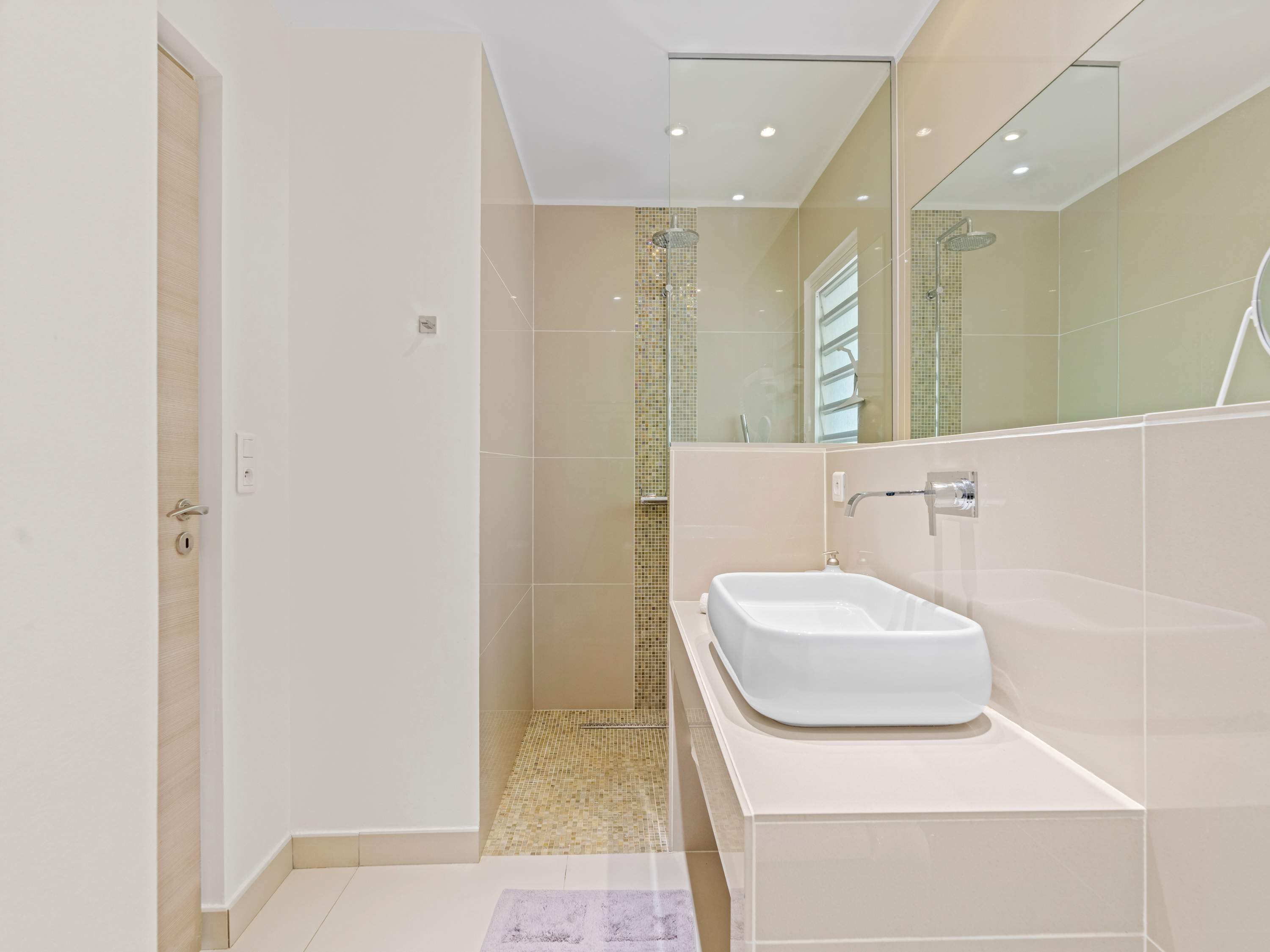 Villa Imagine in Terres Basses, Oceanfront Five Bedroom Villa with Private Pool - Photo 56