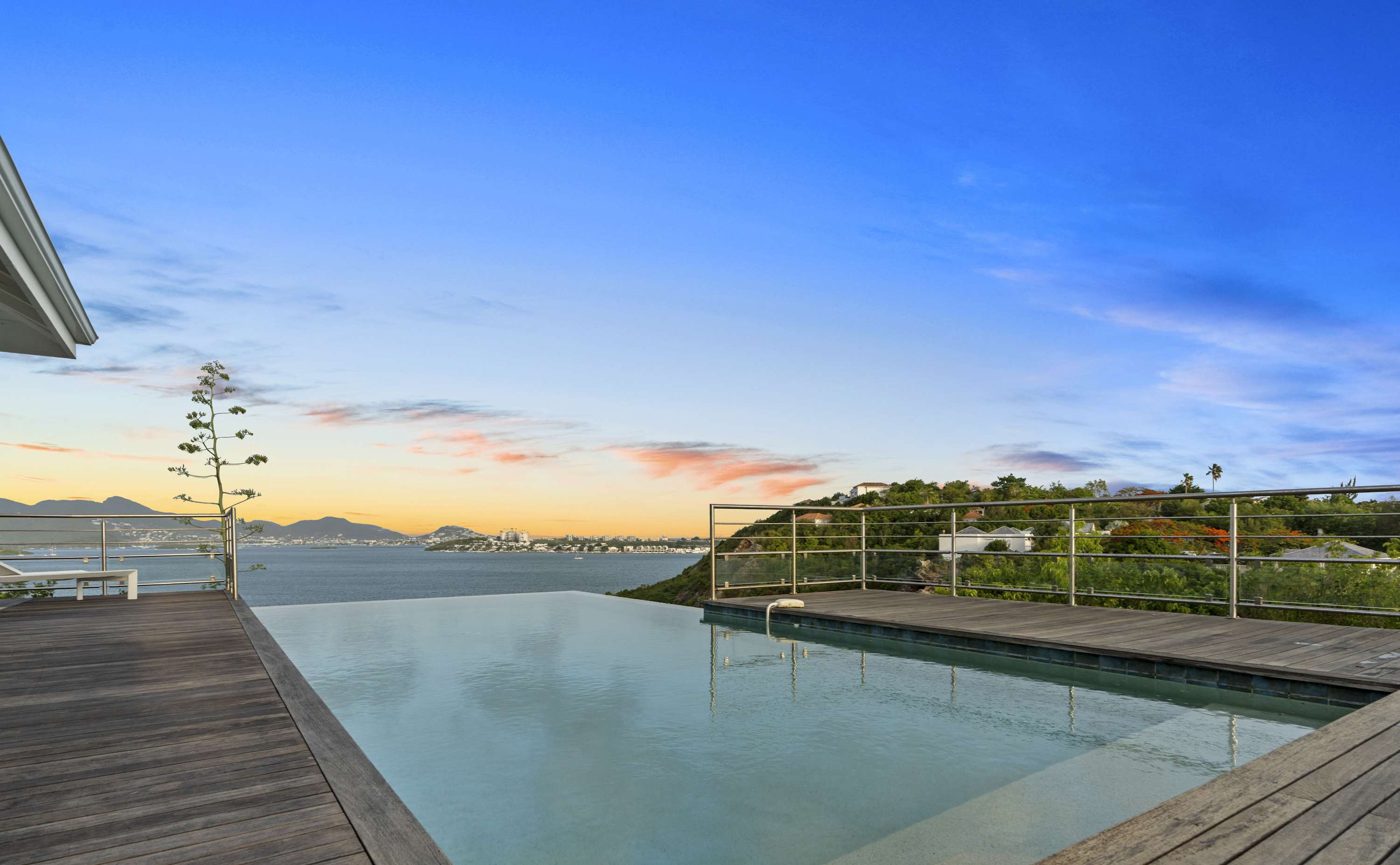 Villa Imagine in Terres Basses, Oceanfront Five Bedroom Villa with Private Pool - Photo 64