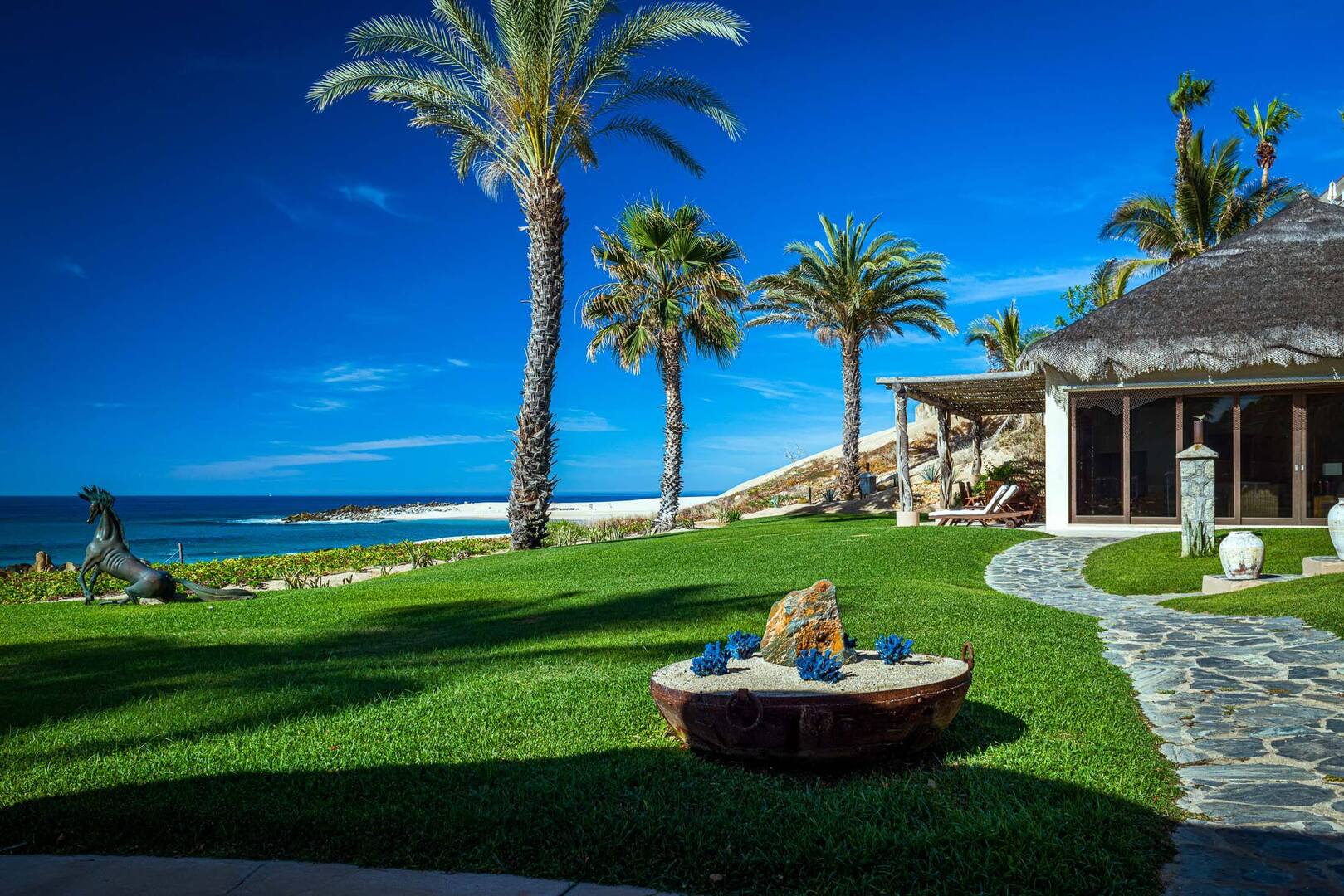 Villa La Concha, Oceanfront Six-Bedroom Estate in Cabo Real - Photo 26