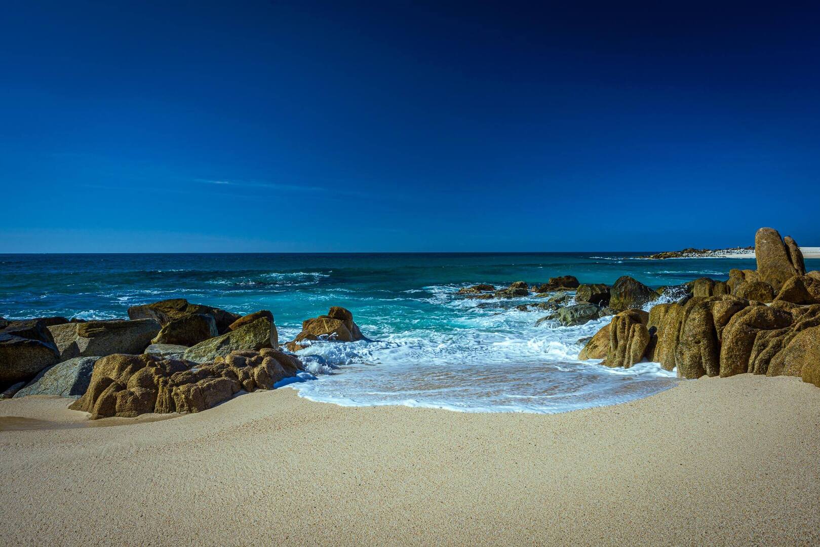 Villa La Concha, Oceanfront Six-Bedroom Estate in Cabo Real - Photo 38