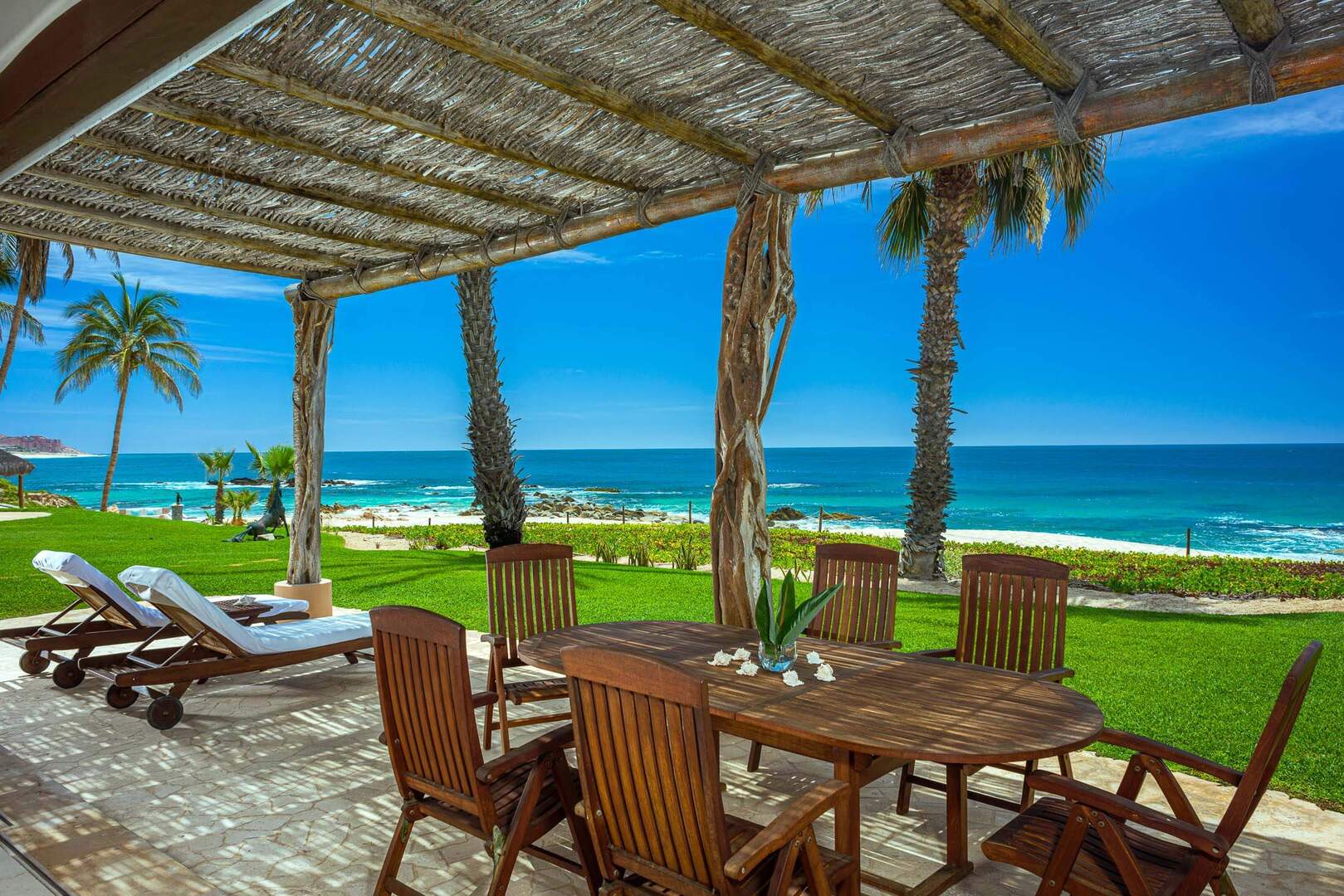 Villa La Concha, Oceanfront Six-Bedroom Estate in Cabo Real - Photo 10