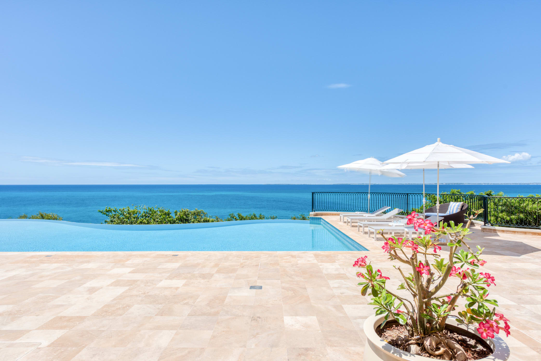 Villa La Dacha, Cliffside Terres Basses Villa with Anguilla Views - Photo 11