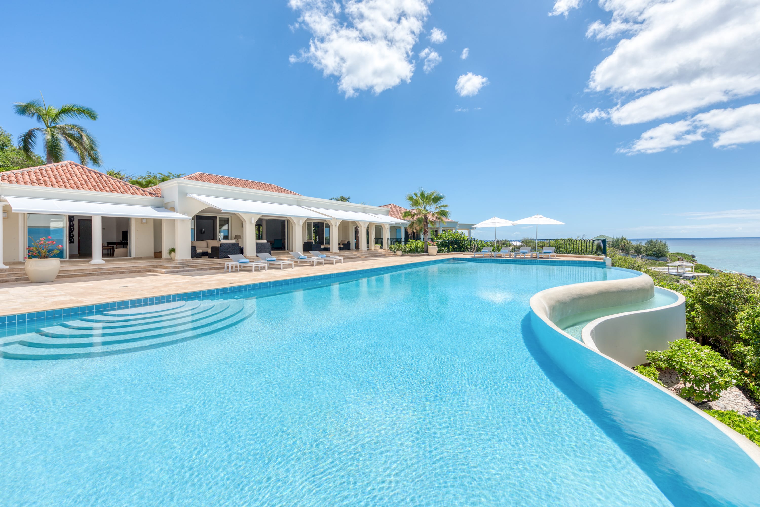 Villa La Dacha, Cliffside Terres Basses Villa with Anguilla Views Gallery 1