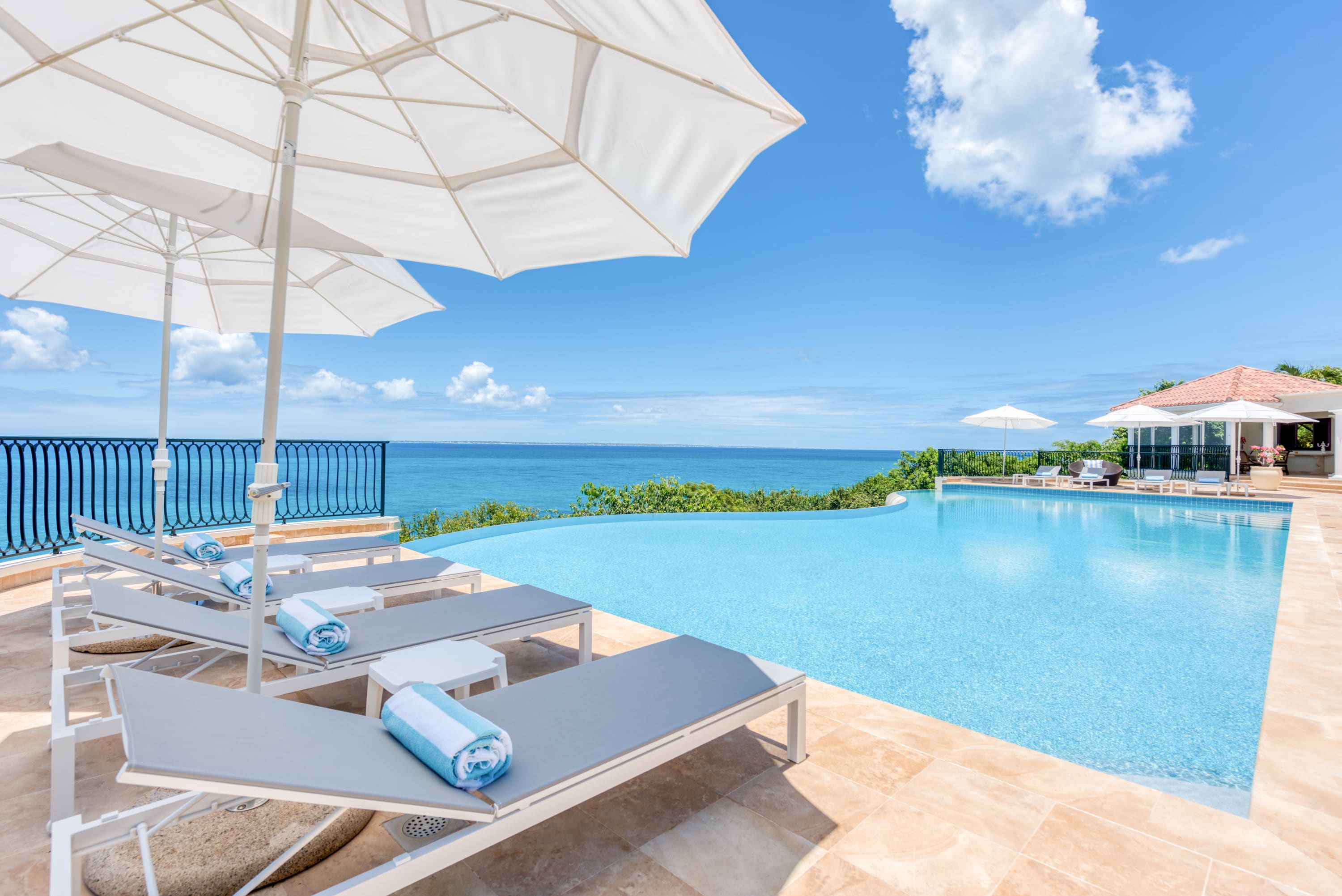 Villa La Dacha, Cliffside Terres Basses Villa with Anguilla Views - Photo 6