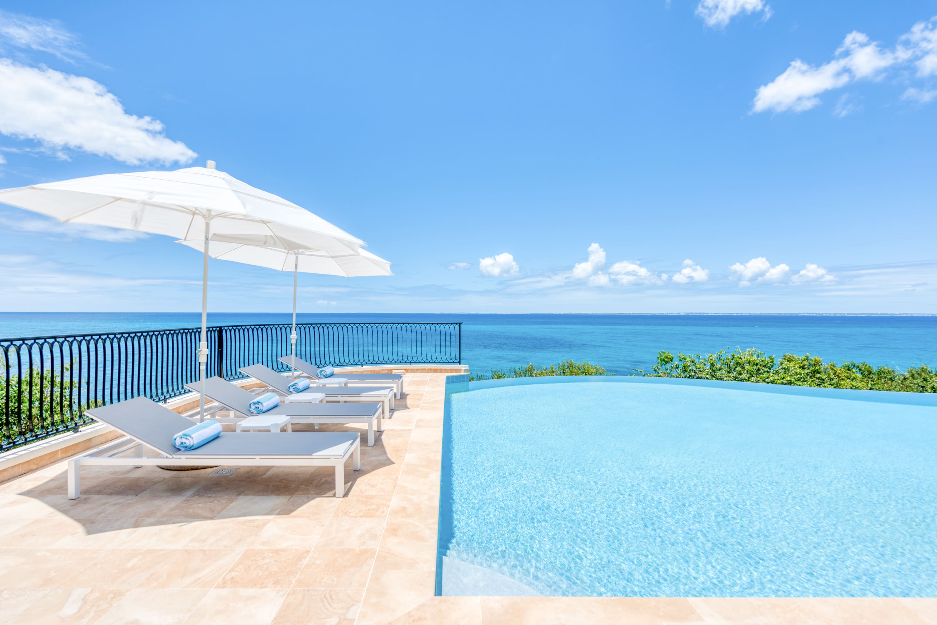 Villa La Dacha, Cliffside Terres Basses Villa with Anguilla Views - Photo 7
