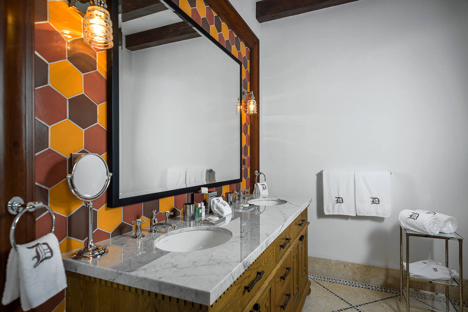 Villa La Datcha, A 10-Bedroom Beachfront Estate in Pedregal - Photo 25