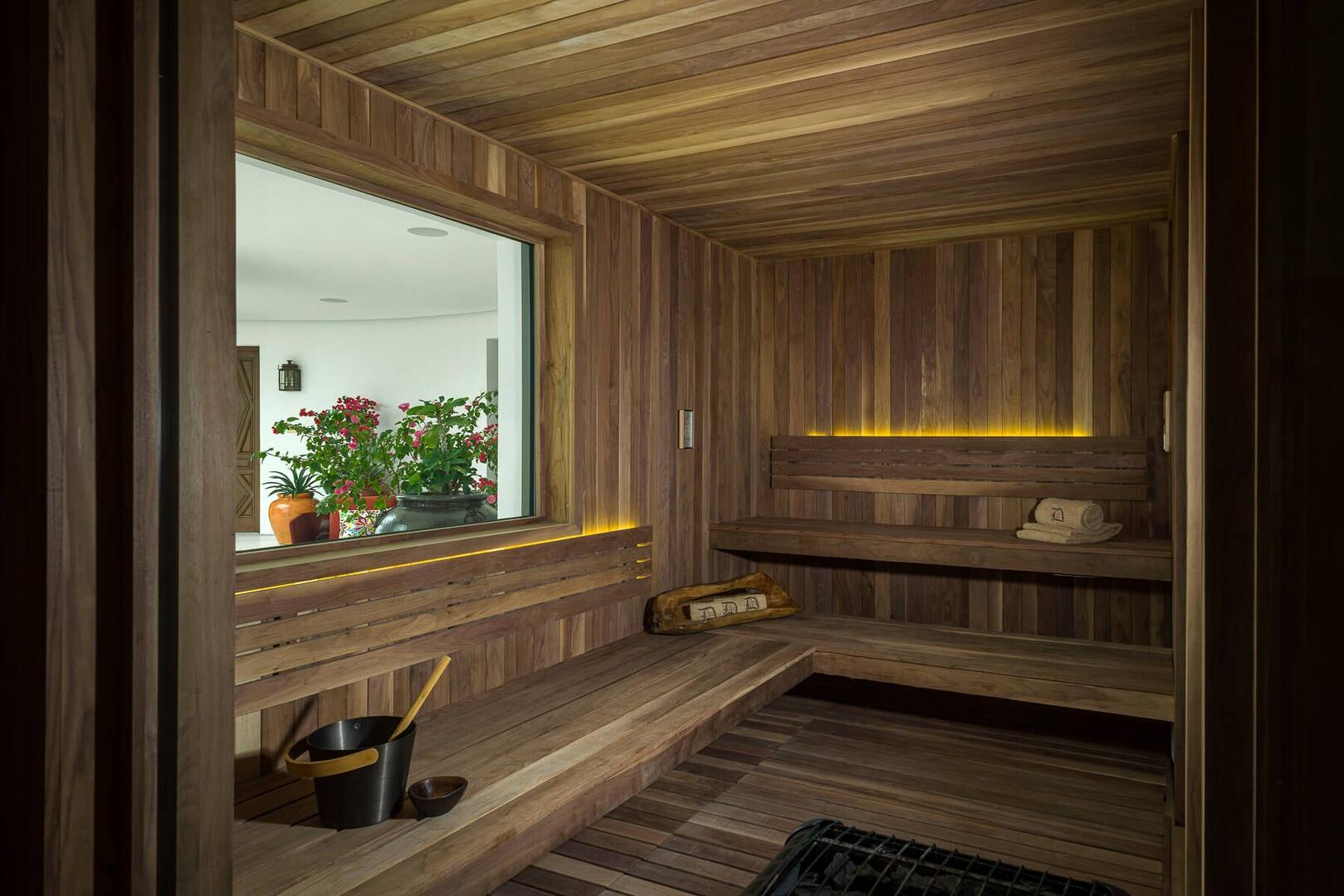 Villa La Datcha, A 10-Bedroom Beachfront Estate in Pedregal - Photo 40