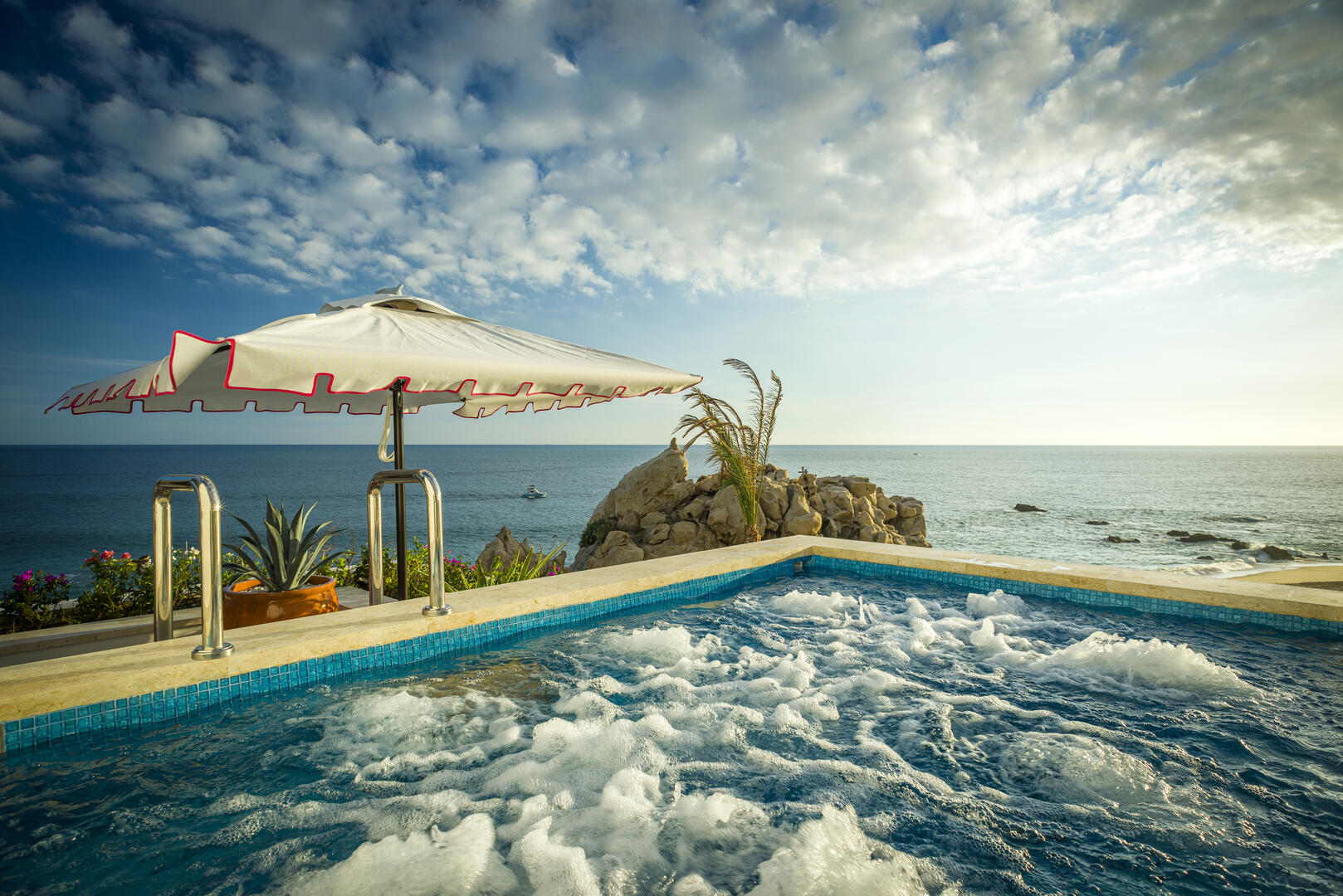 Villa La Datcha, A 10-Bedroom Beachfront Estate in Pedregal - Photo 6