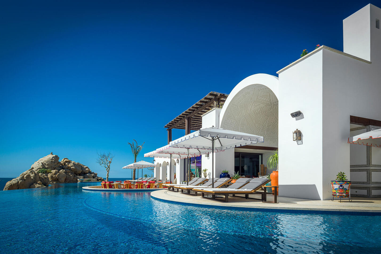 Villa La Datcha, A 10-Bedroom Beachfront Estate in Pedregal