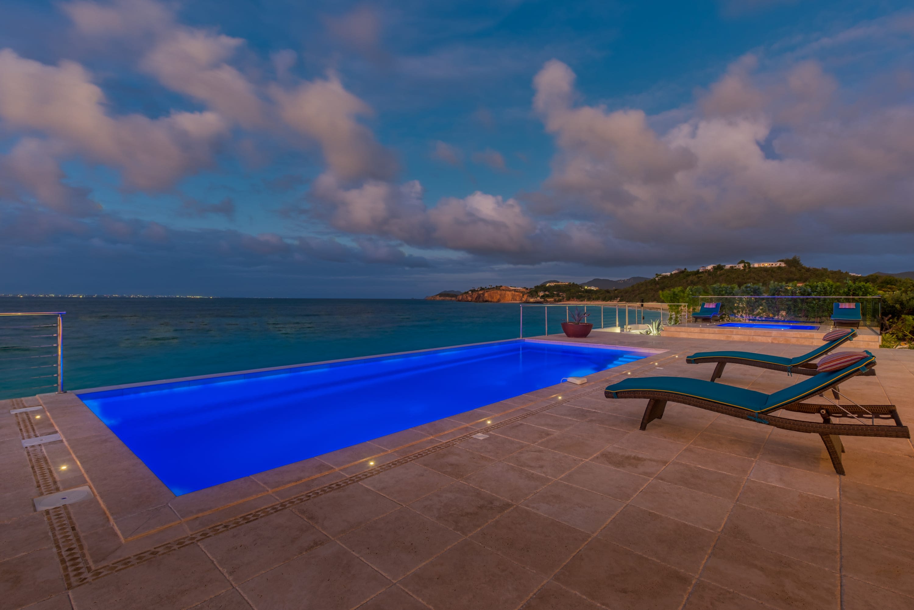 Villa La Vie en Bleu, Baie Rouge Beachfront for Four - Photo 34