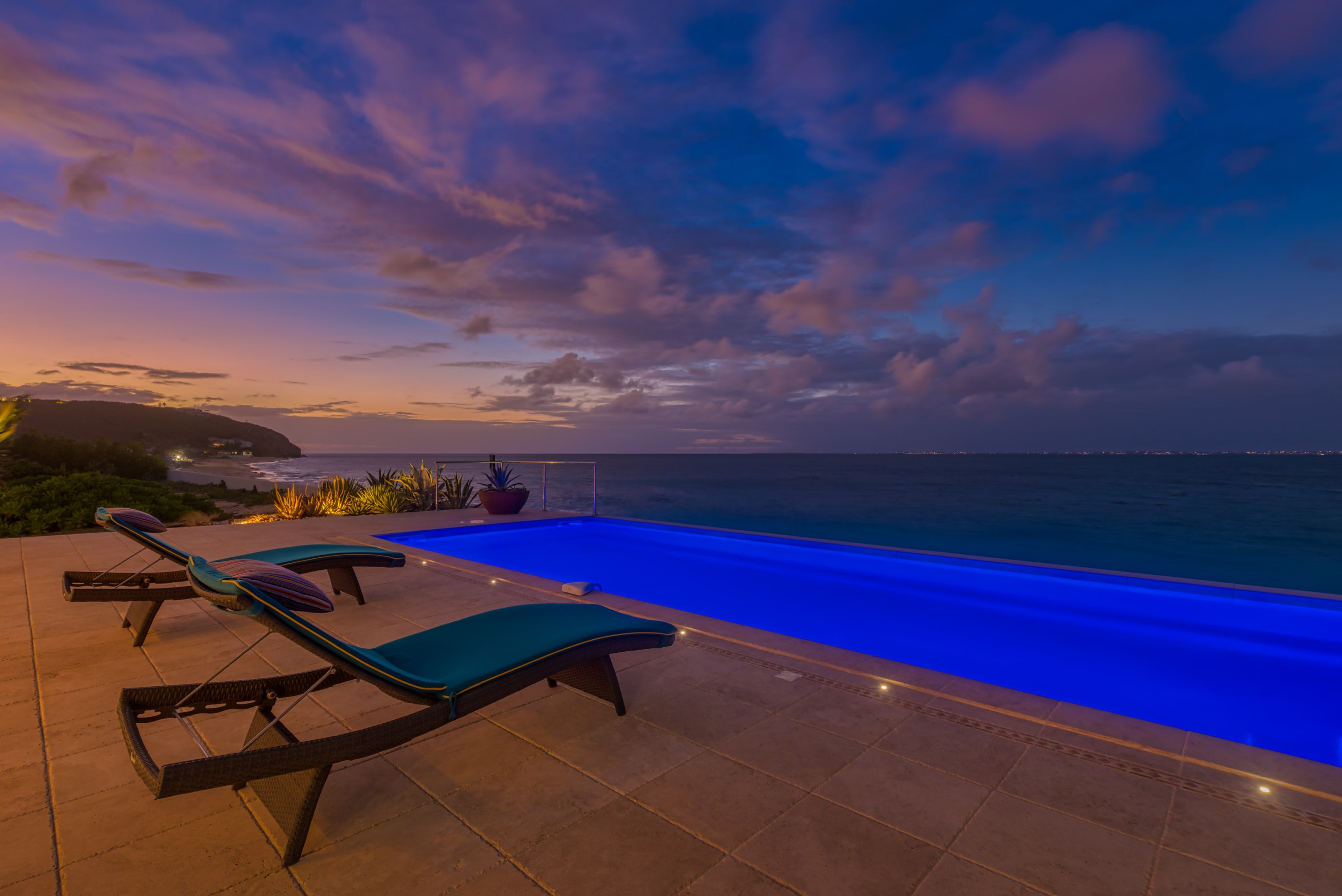 Villa La Vie en Bleu, Baie Rouge Beachfront for Four - Photo 36