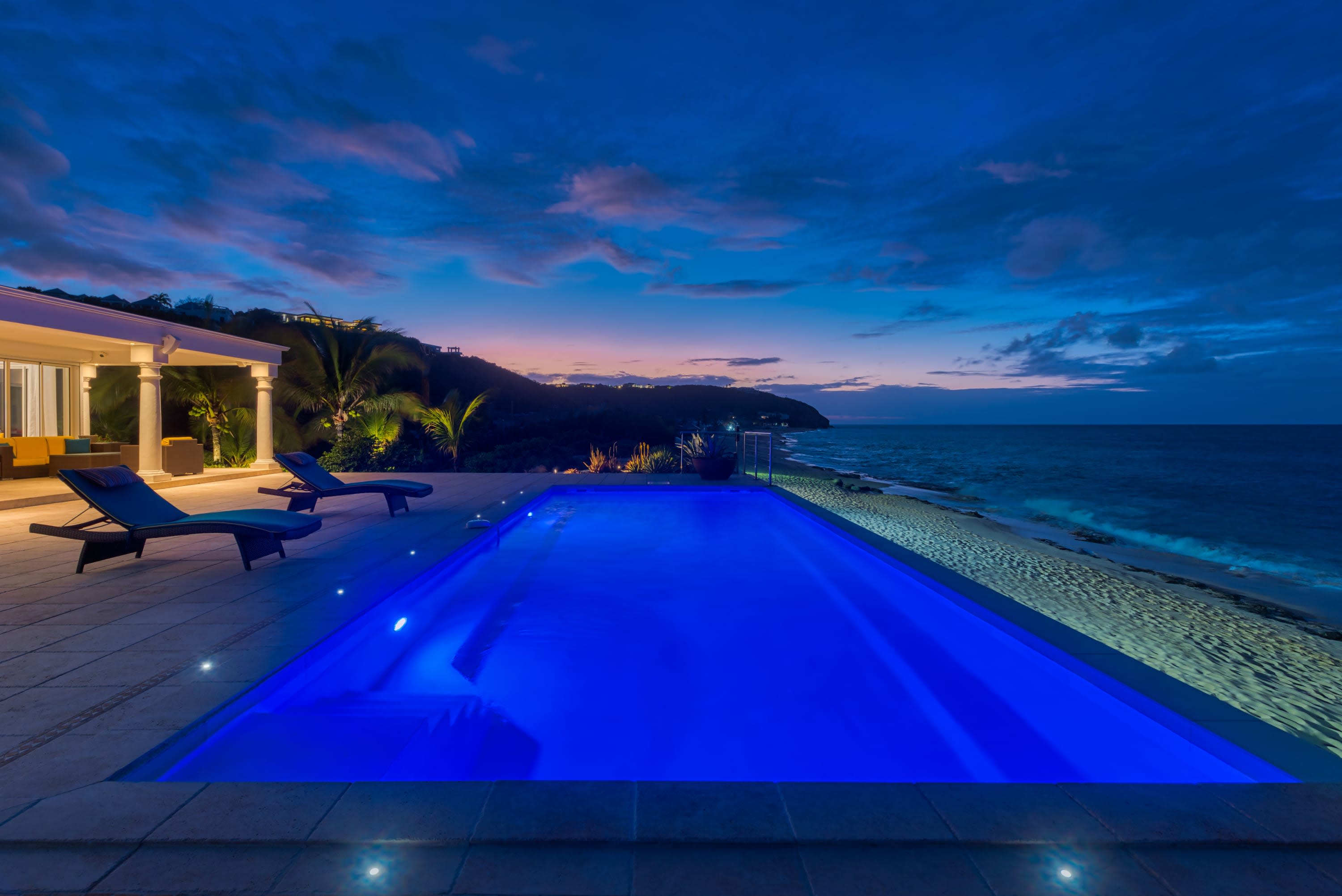 Villa La Vie en Bleu, Baie Rouge Beachfront for Four - Photo 38