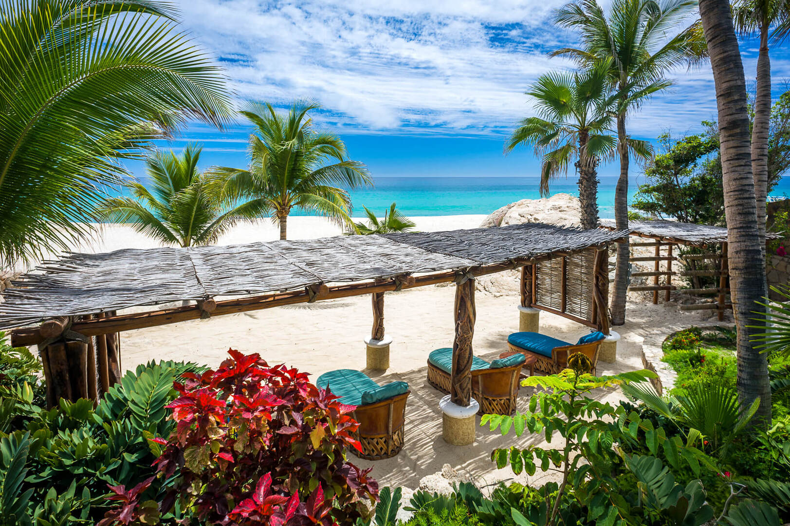 Villa Las Rocas, Beachfront Palapa Estate on Playa El Tule Gallery 2