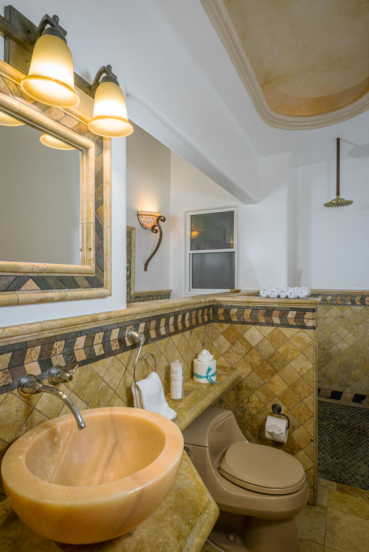 Villa Las Salinas, Beachfront Seven-Bedroom Estate in El Encanto - Photo 23