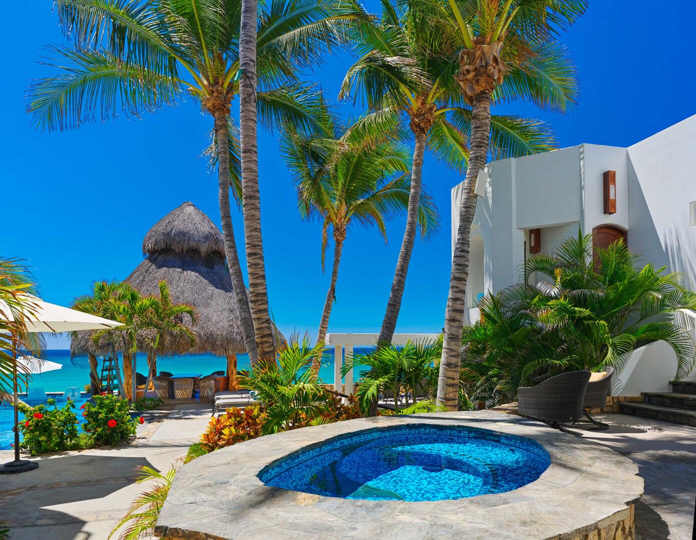 Villa Las Salinas, Beachfront Seven-Bedroom Estate in El Encanto - Photo 7