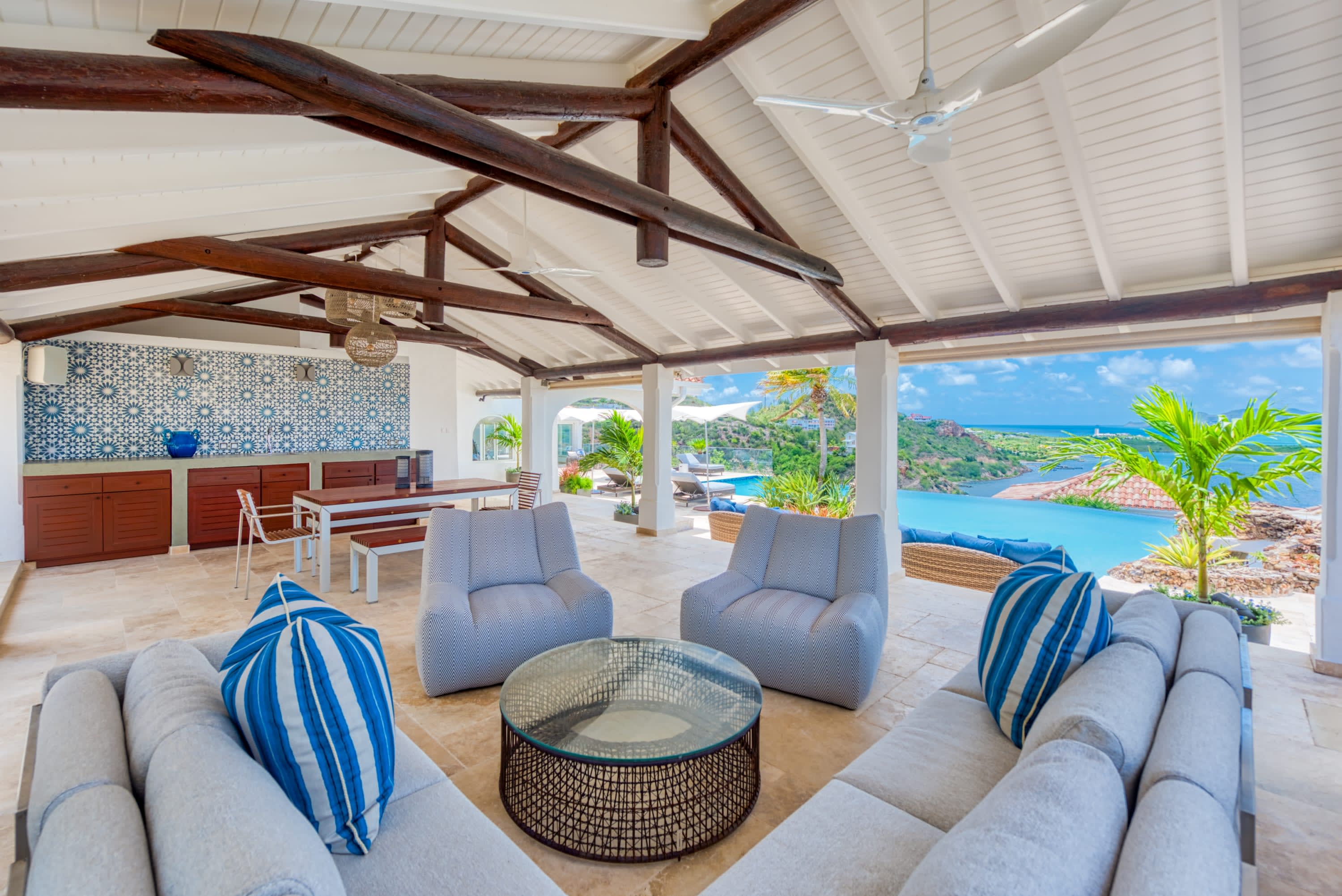 Villa Le Rocher, A Five Bedroom Terres Basses Villa with Simpson Bay Views - Photo 10