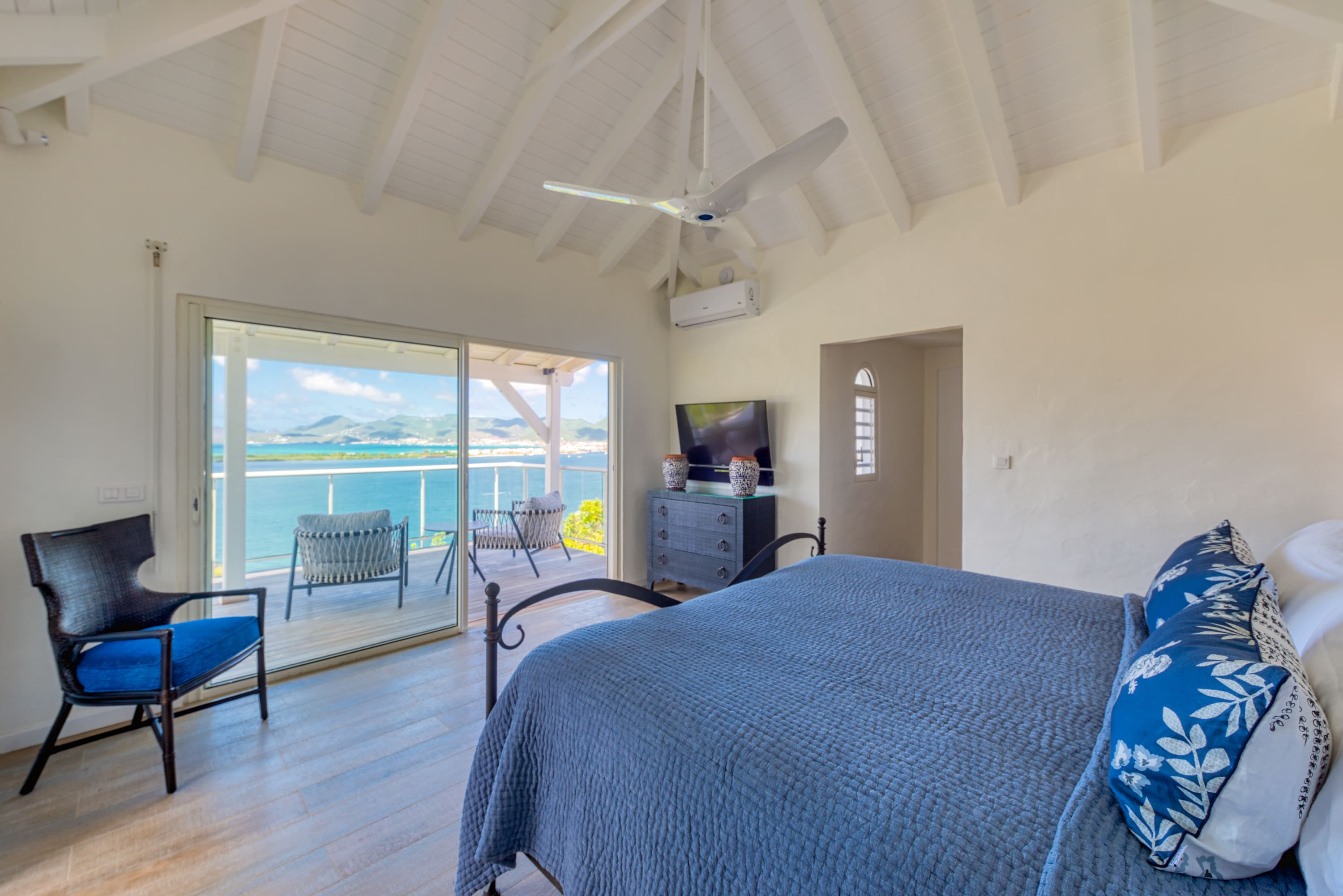 Villa Le Rocher, A Five Bedroom Terres Basses Villa with Simpson Bay Views - Photo 21