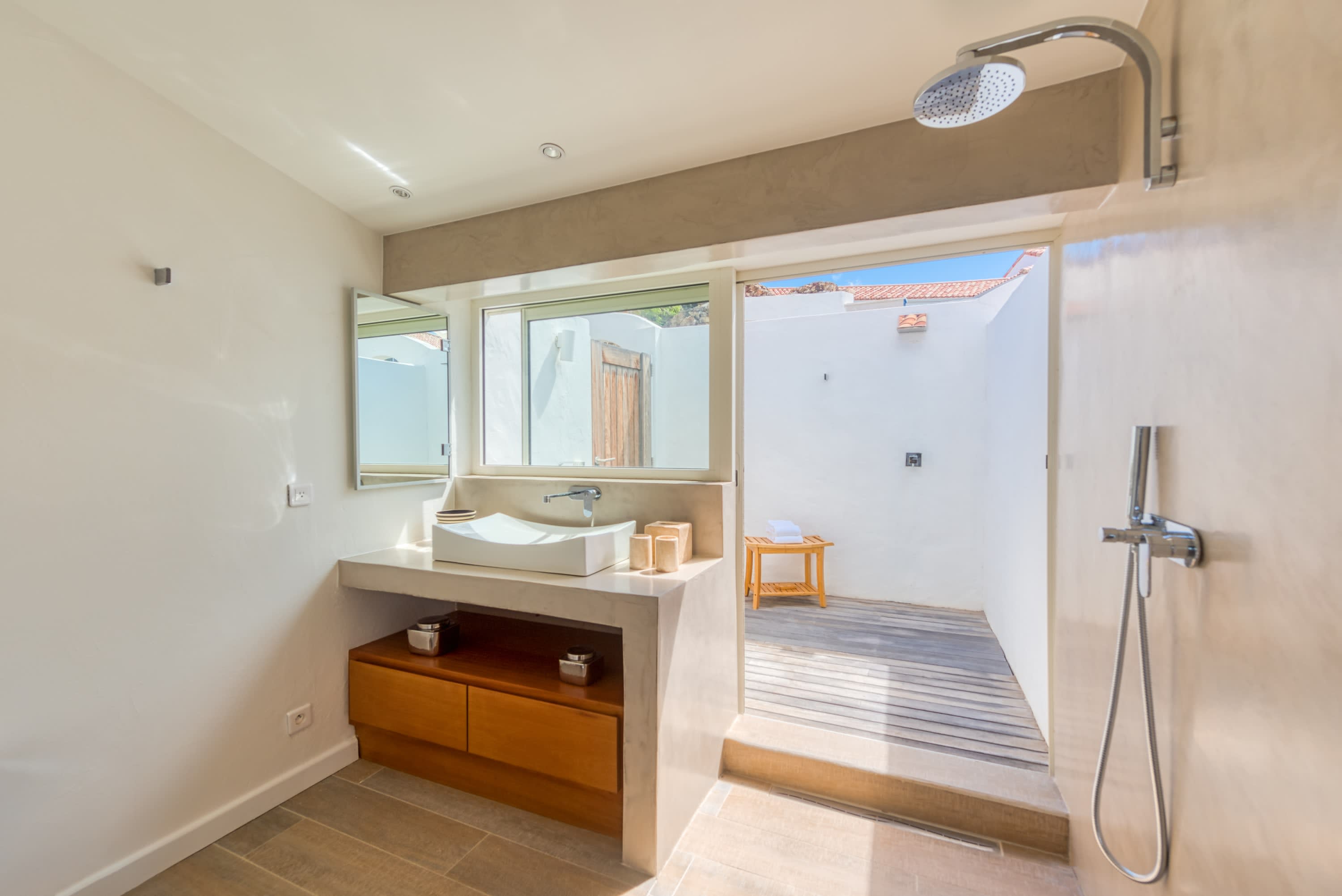 Villa Le Rocher, A Five Bedroom Terres Basses Villa with Simpson Bay Views - Photo 22