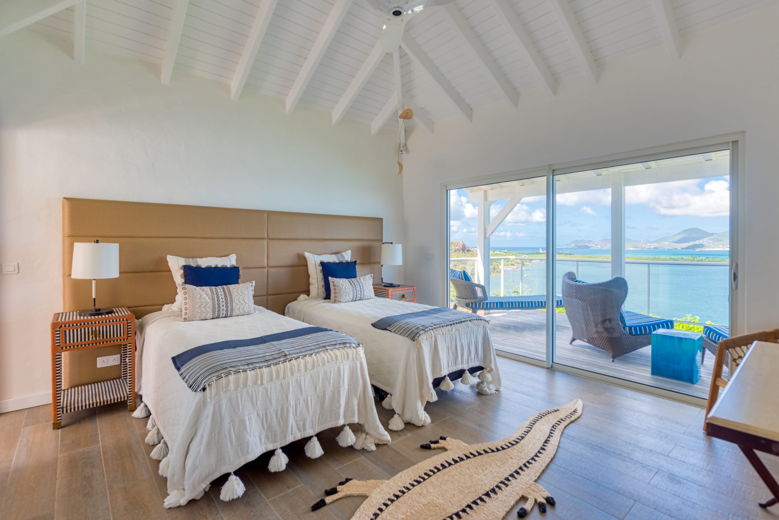 Villa Le Rocher, A Five Bedroom Terres Basses Villa with Simpson Bay Views - Photo 24