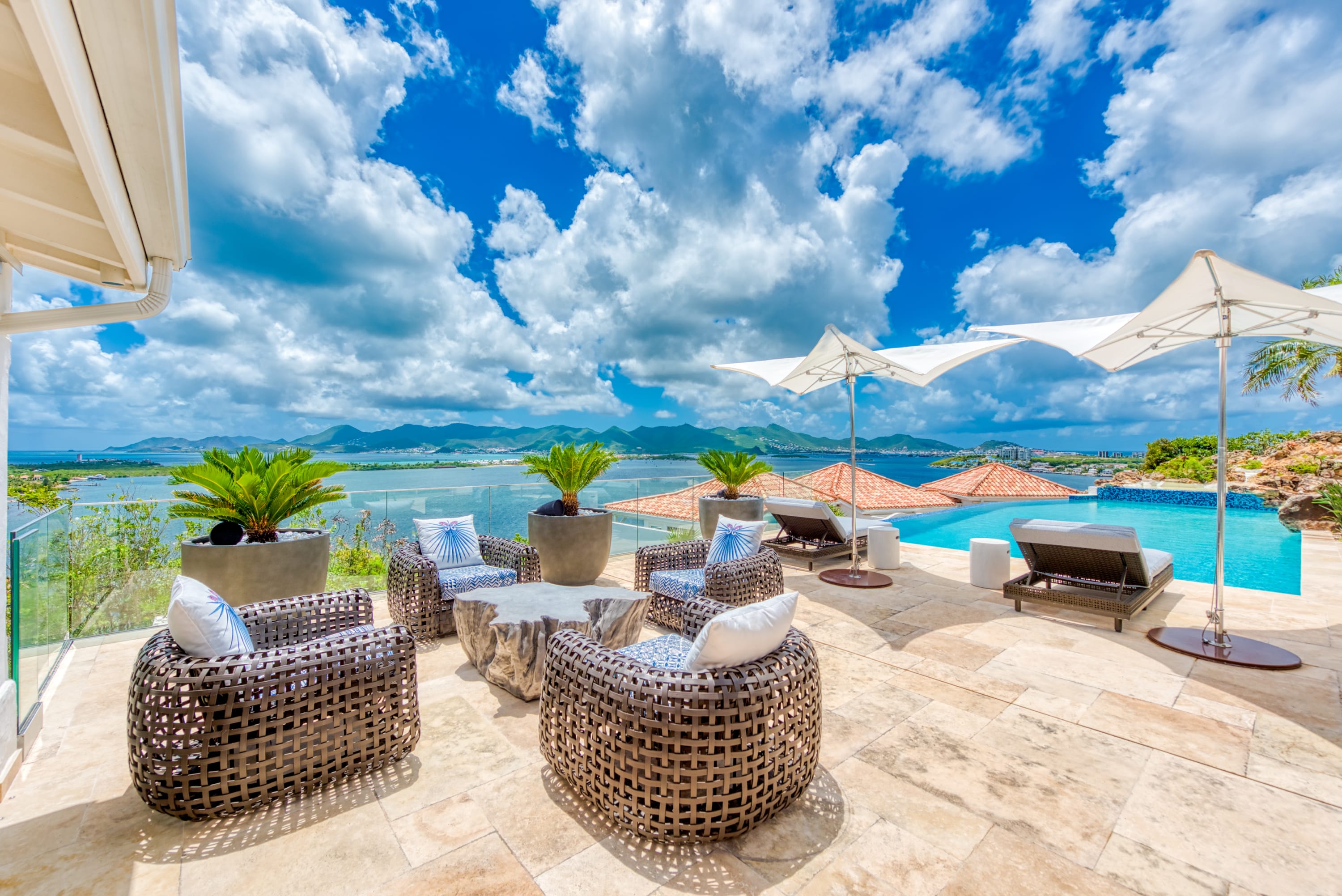 Villa Le Rocher, A Five Bedroom Terres Basses Villa with Simpson Bay Views Gallery 2