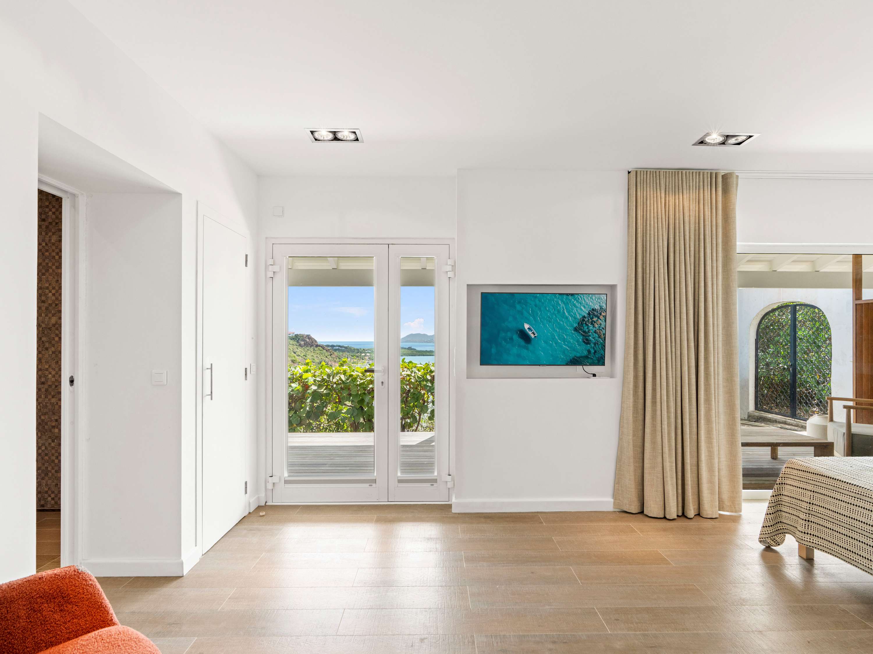Villa Le Rocher, A Five Bedroom Terres Basses Villa with Simpson Bay Views - Photo 33
