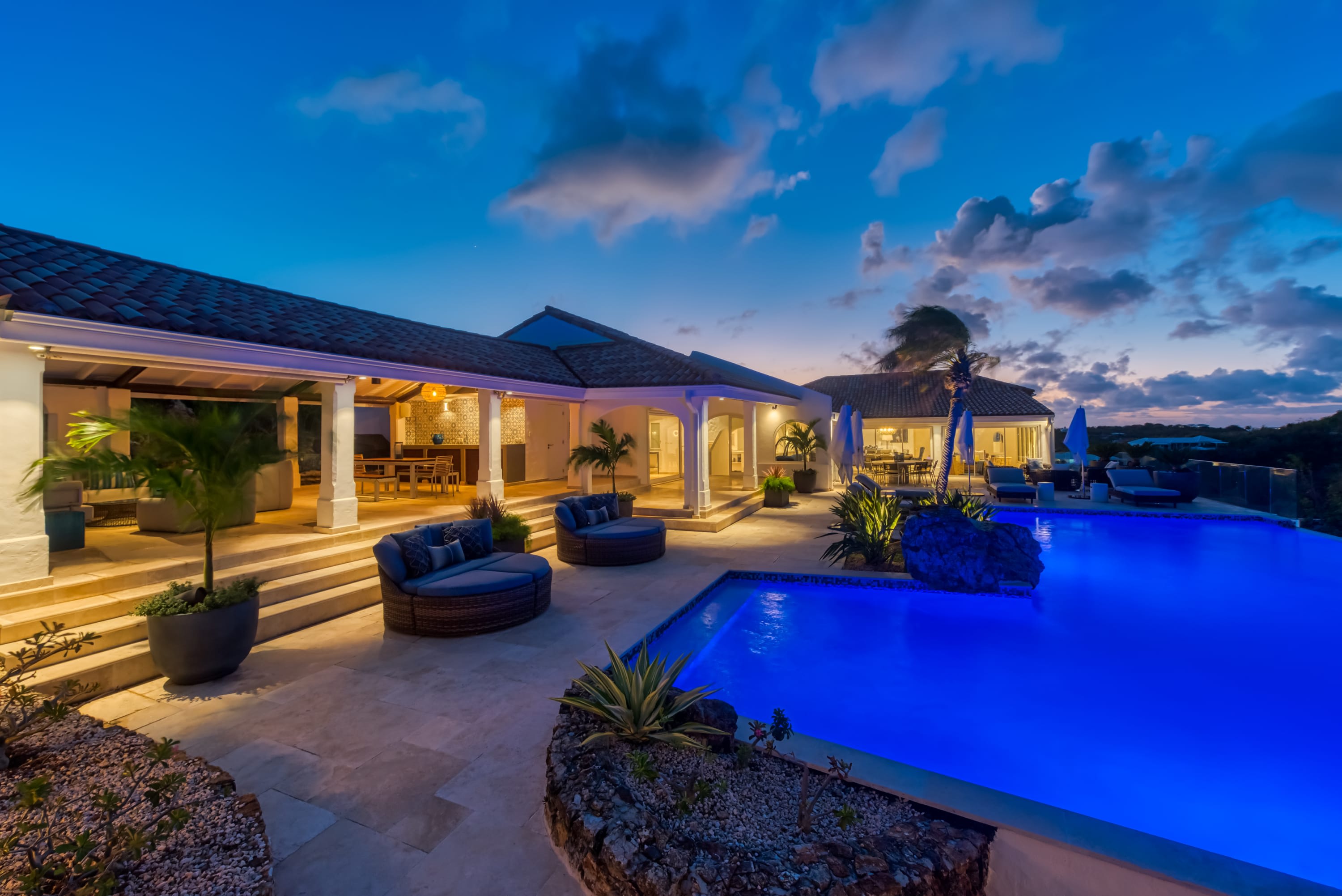 Villa Le Rocher, A Five Bedroom Terres Basses Villa with Simpson Bay Views - Photo 52