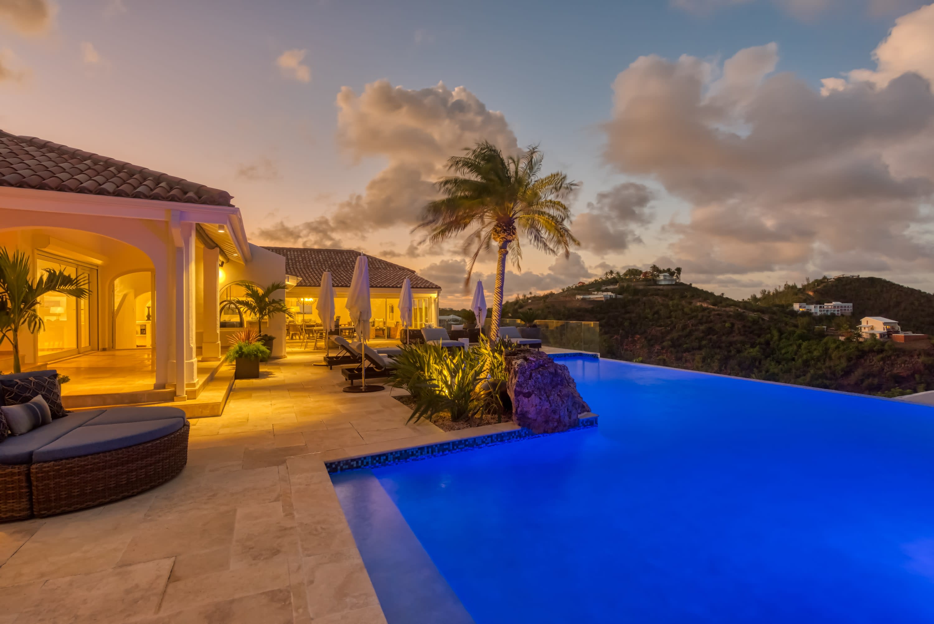 Villa Le Rocher, A Five Bedroom Terres Basses Villa with Simpson Bay Views - Photo 53