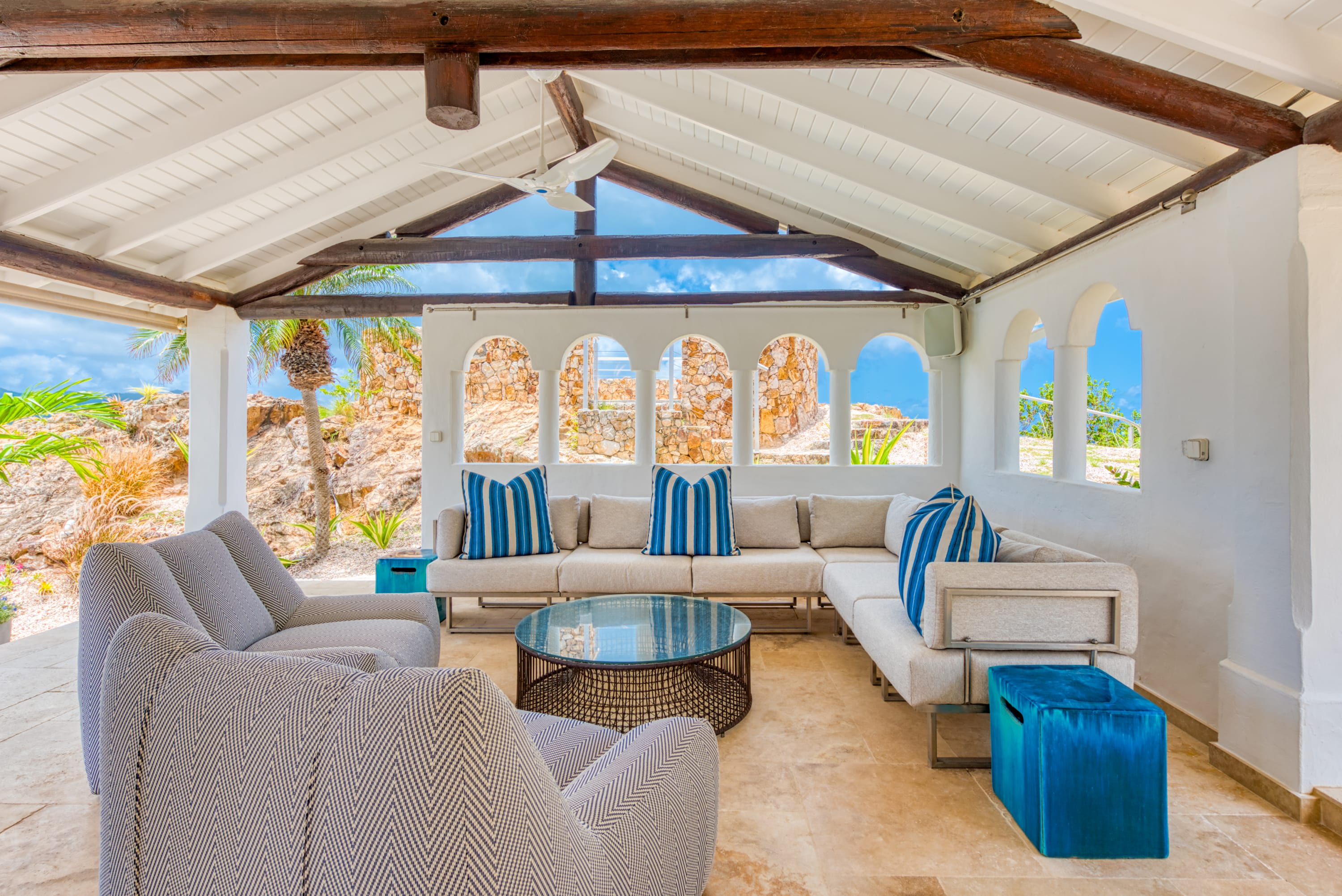 Villa Le Rocher, A Five Bedroom Terres Basses Villa with Simpson Bay Views - Photo 6
