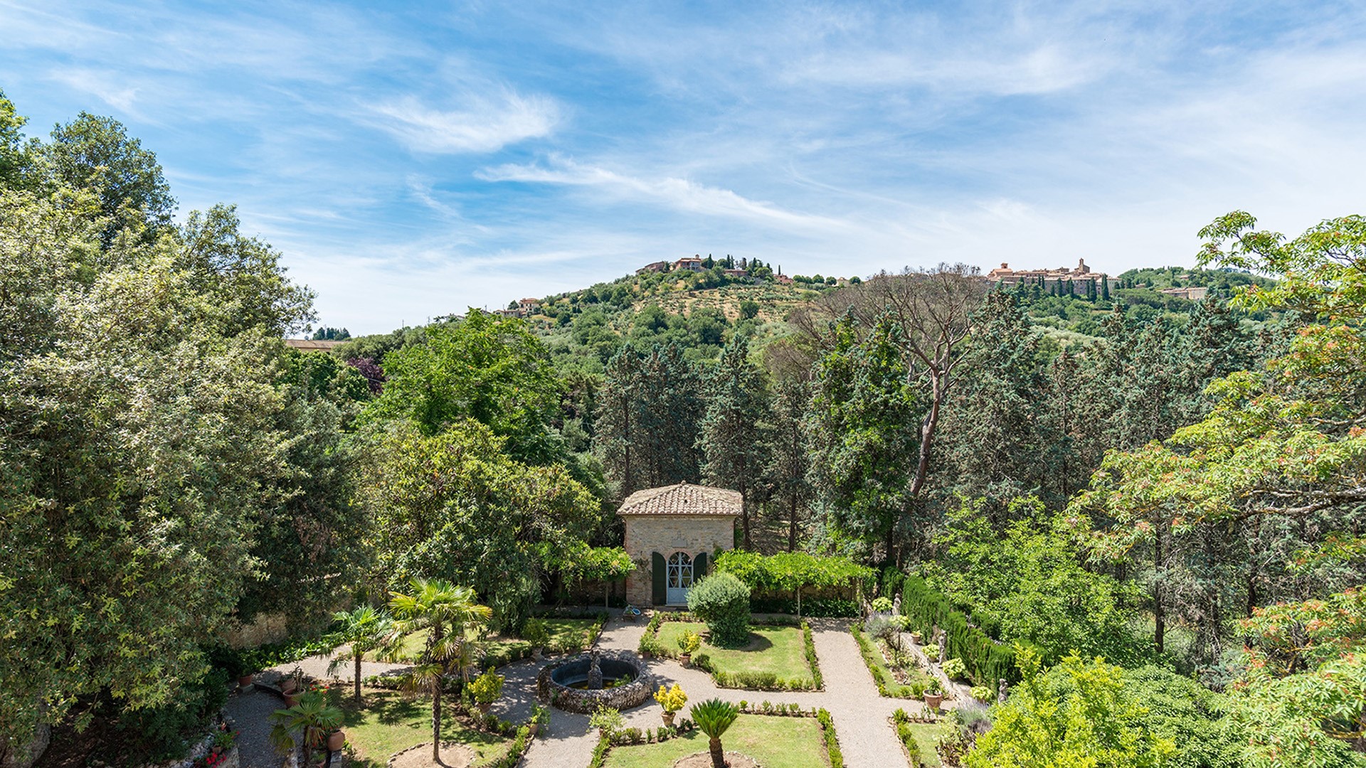 Villa Lemura 10BR, a frescoed Umbrian noble villa near Lake Trasimeno - Photo 17