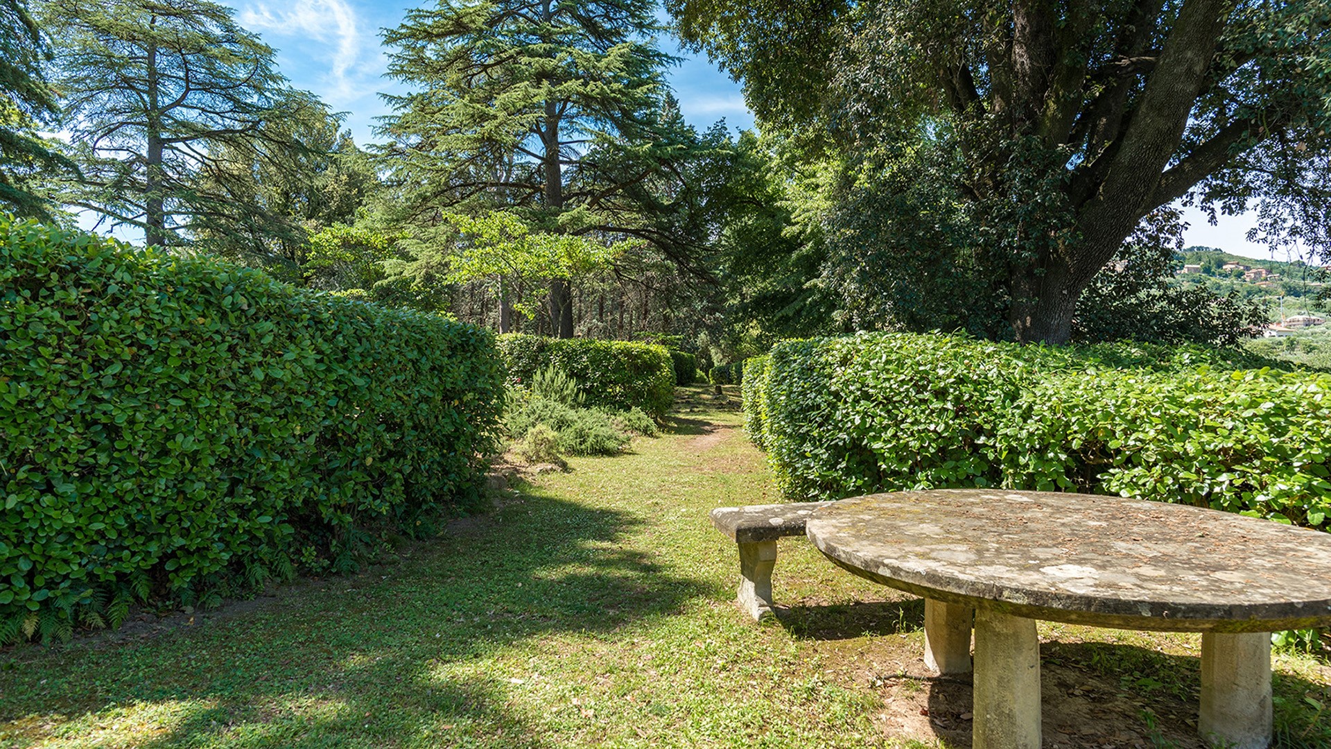 Villa Lemura 10BR, a frescoed Umbrian noble villa near Lake Trasimeno - Photo 25